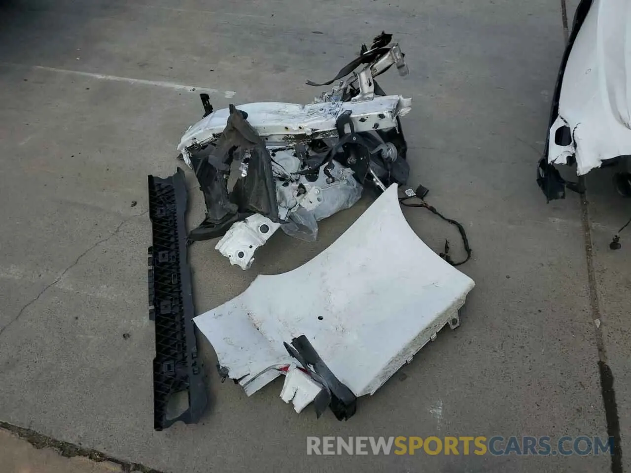 12 Photograph of a damaged car WBSJF0C50KB448040 BMW M5 2019