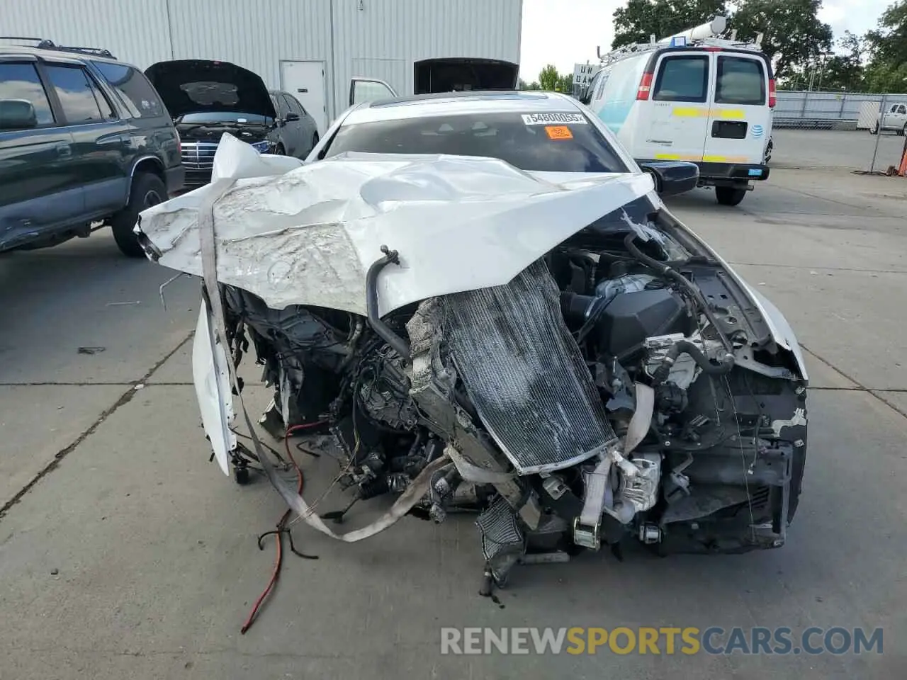5 Photograph of a damaged car WBSJF0C50KB448040 BMW M5 2019