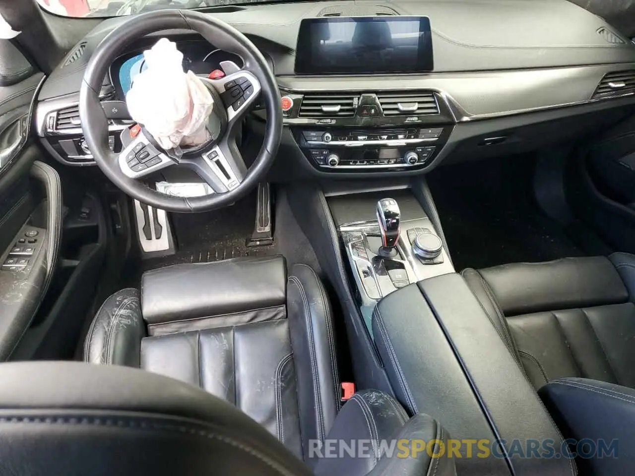 8 Photograph of a damaged car WBSJF0C50KB448040 BMW M5 2019