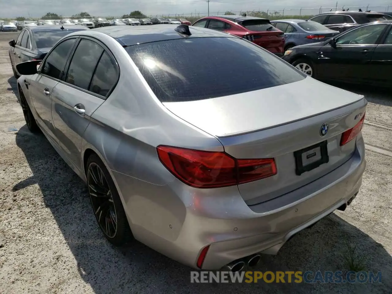 3 Photograph of a damaged car WBSJF0C52KB447519 BMW M5 2019