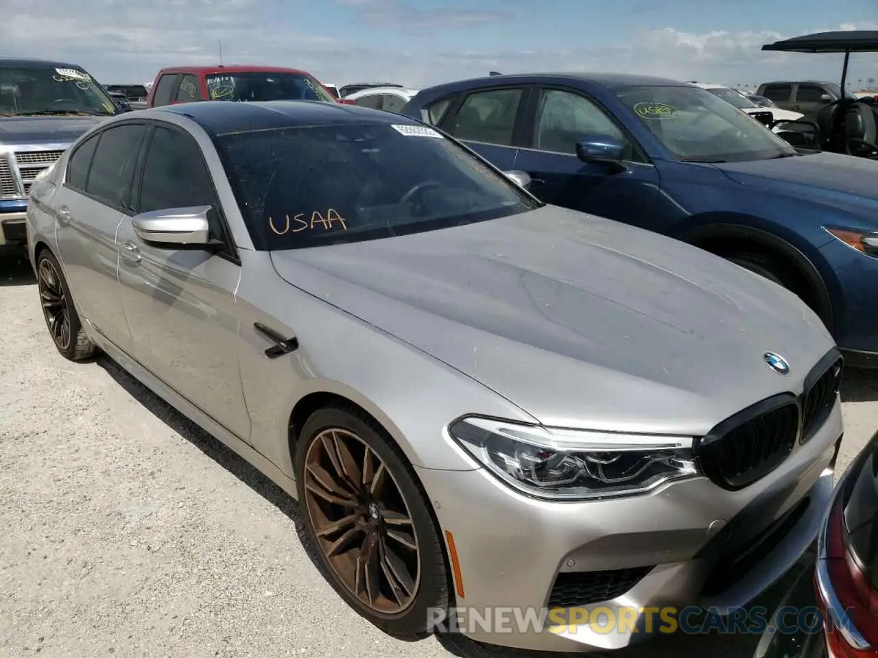 9 Photograph of a damaged car WBSJF0C52KB447519 BMW M5 2019