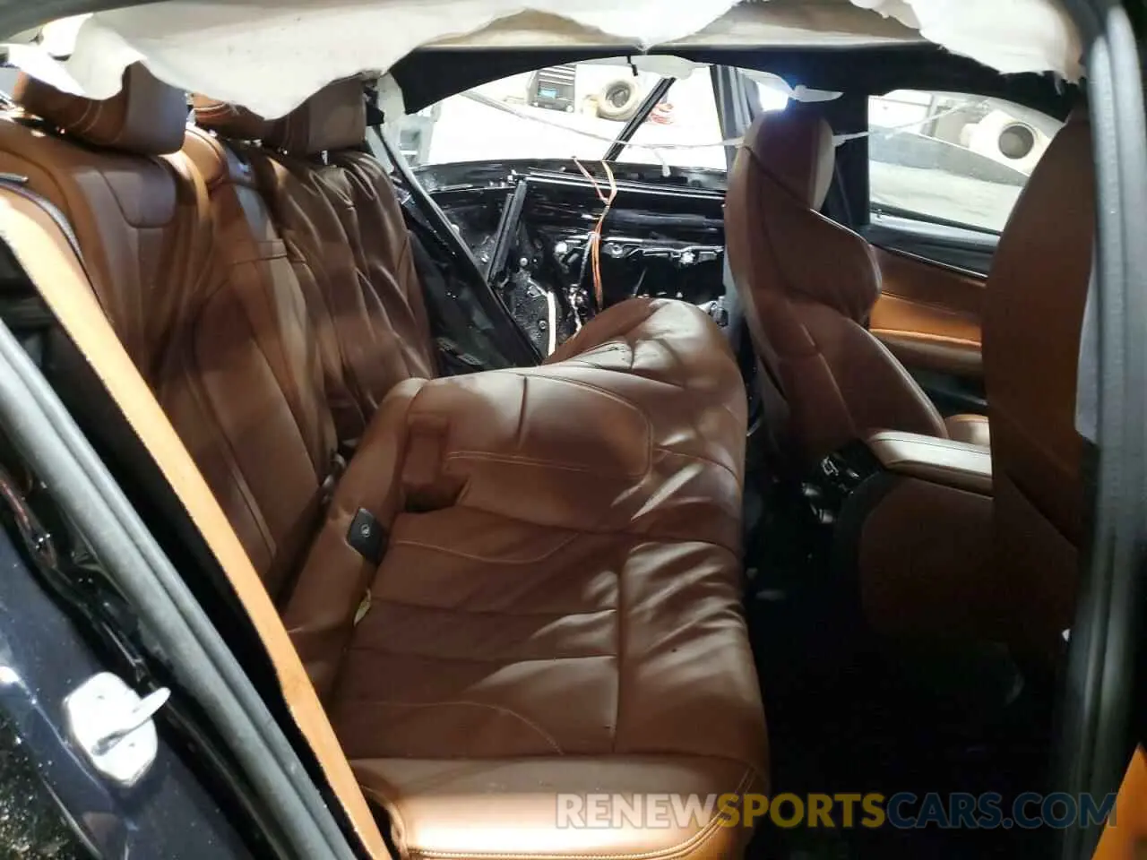 10 Photograph of a damaged car WBSJF0C53KB285089 BMW M5 2019