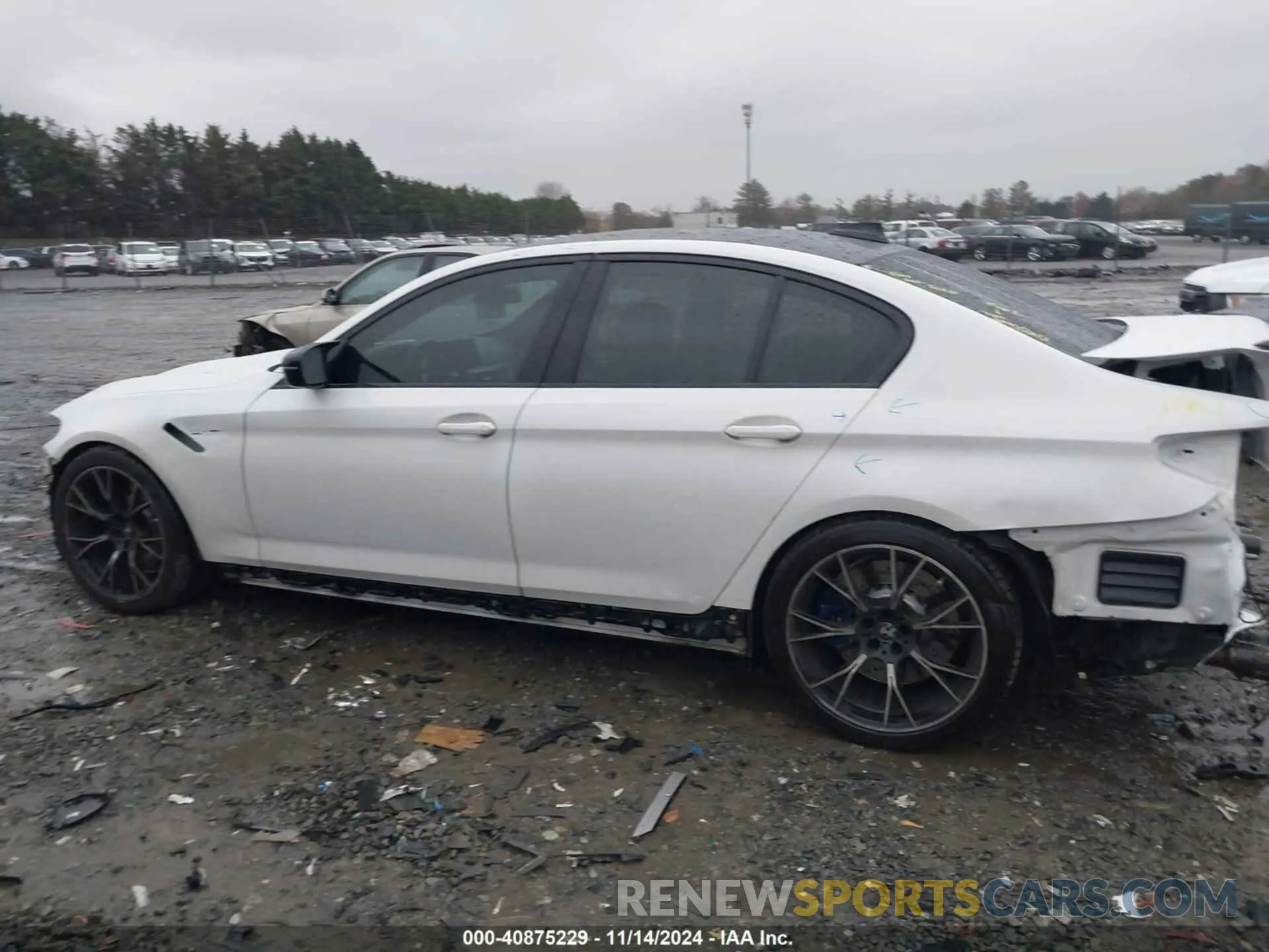 15 Photograph of a damaged car WBSJF0C53KB447416 BMW M5 2019