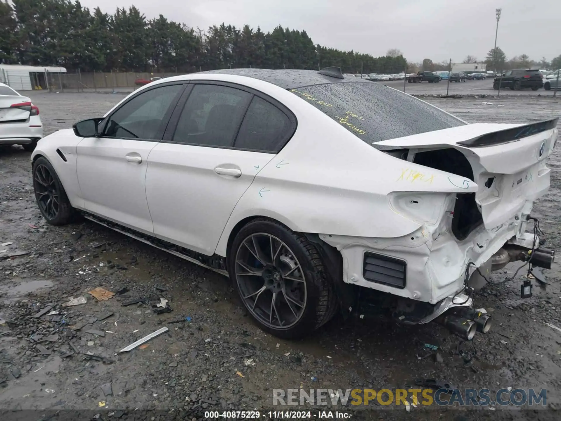 3 Photograph of a damaged car WBSJF0C53KB447416 BMW M5 2019