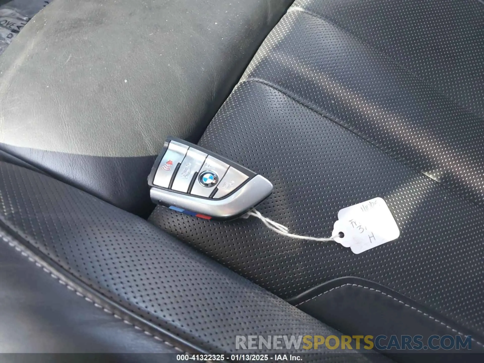 11 Photograph of a damaged car WBSJF0C53KB448064 BMW M5 2019