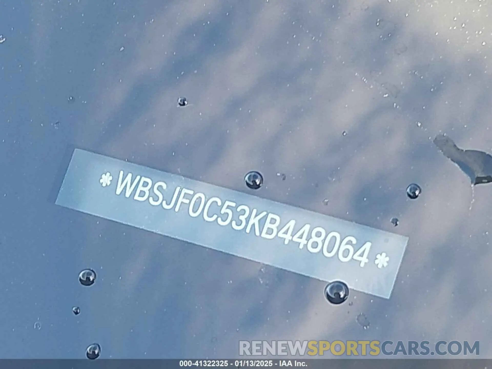 17 Photograph of a damaged car WBSJF0C53KB448064 BMW M5 2019