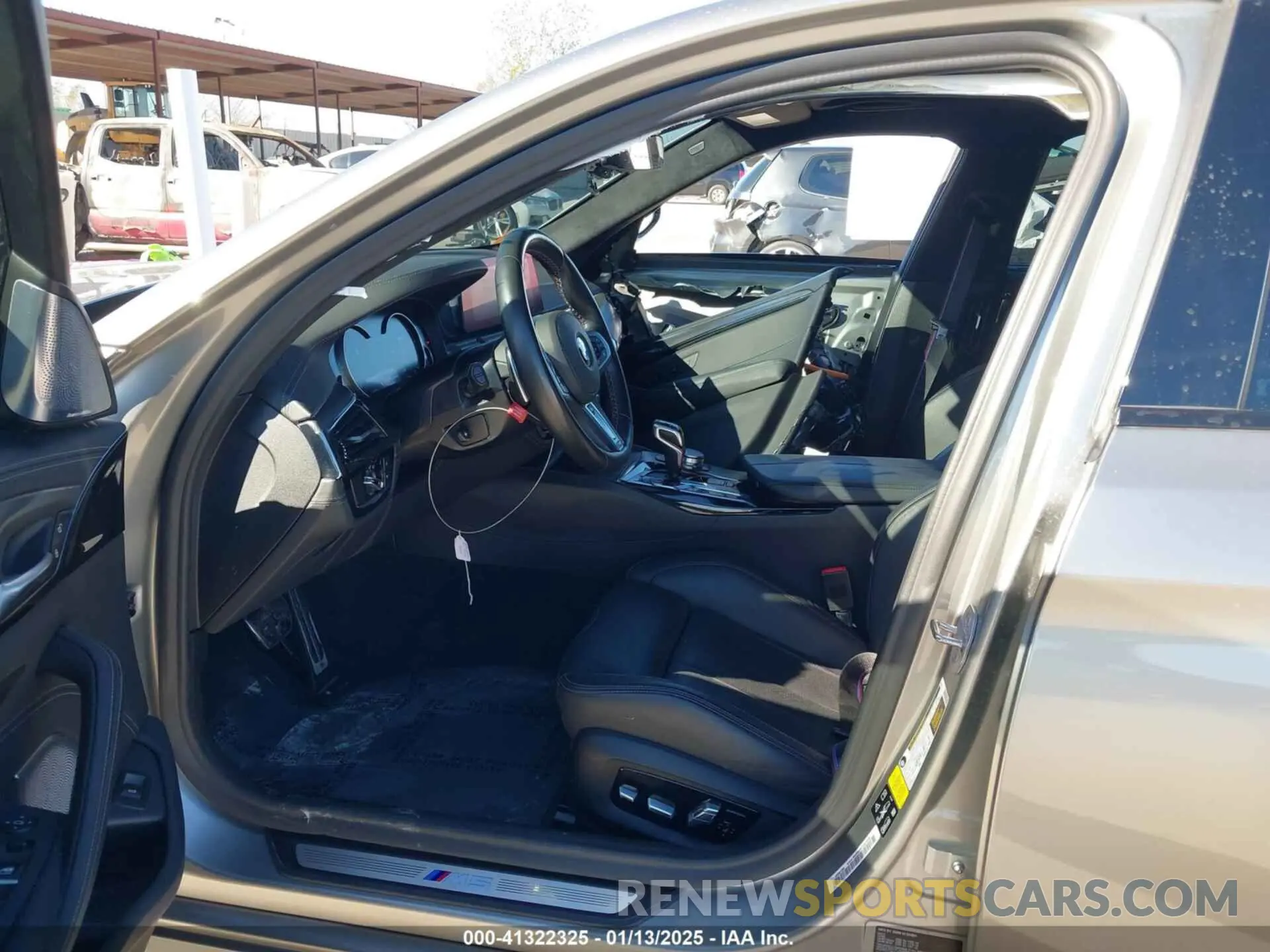 5 Photograph of a damaged car WBSJF0C53KB448064 BMW M5 2019