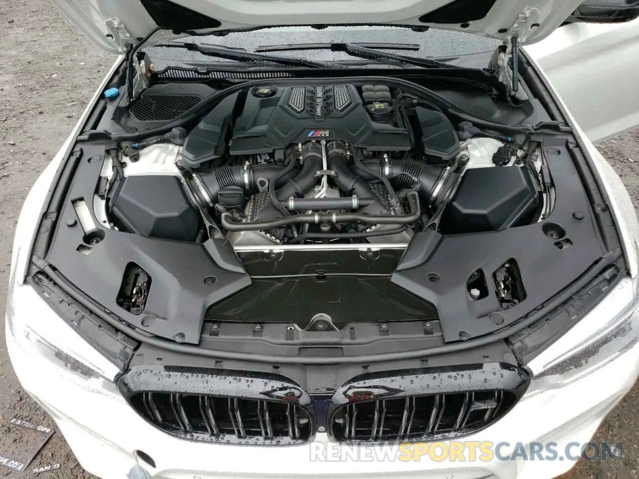 11 Photograph of a damaged car WBSJF0C54KB447781 BMW M5 2019