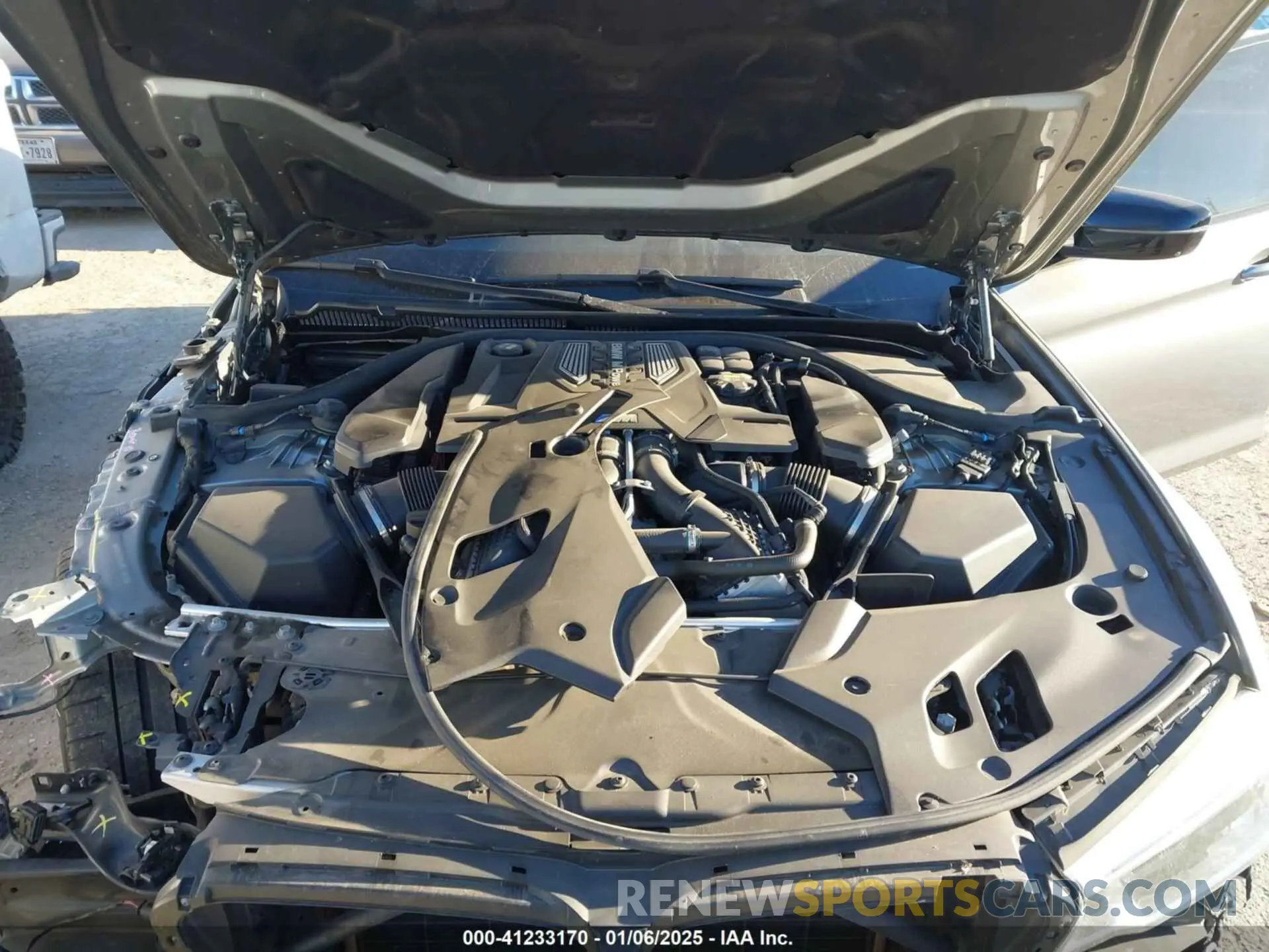 10 Photograph of a damaged car WBSJF0C54KB448610 BMW M5 2019