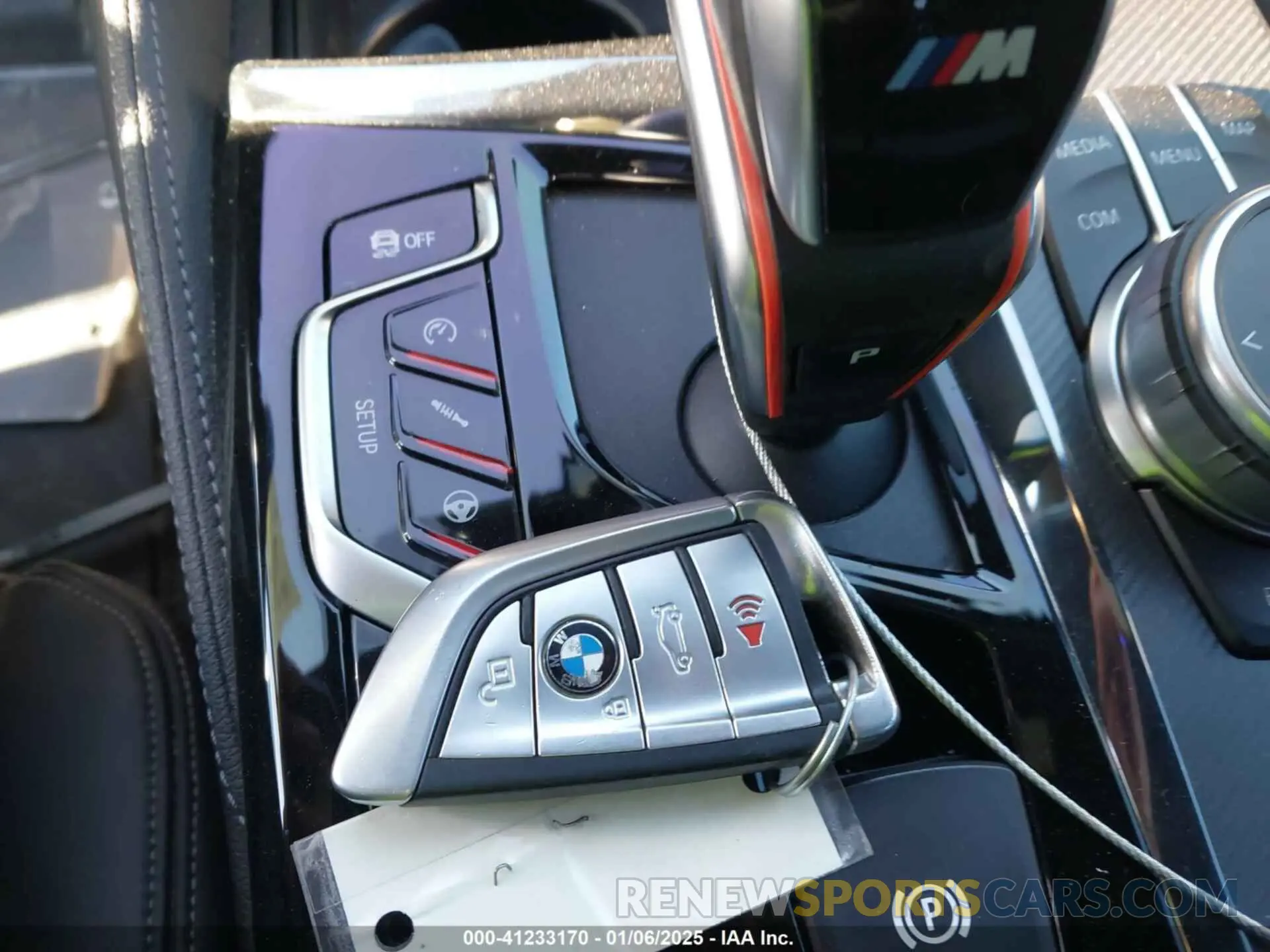 11 Photograph of a damaged car WBSJF0C54KB448610 BMW M5 2019
