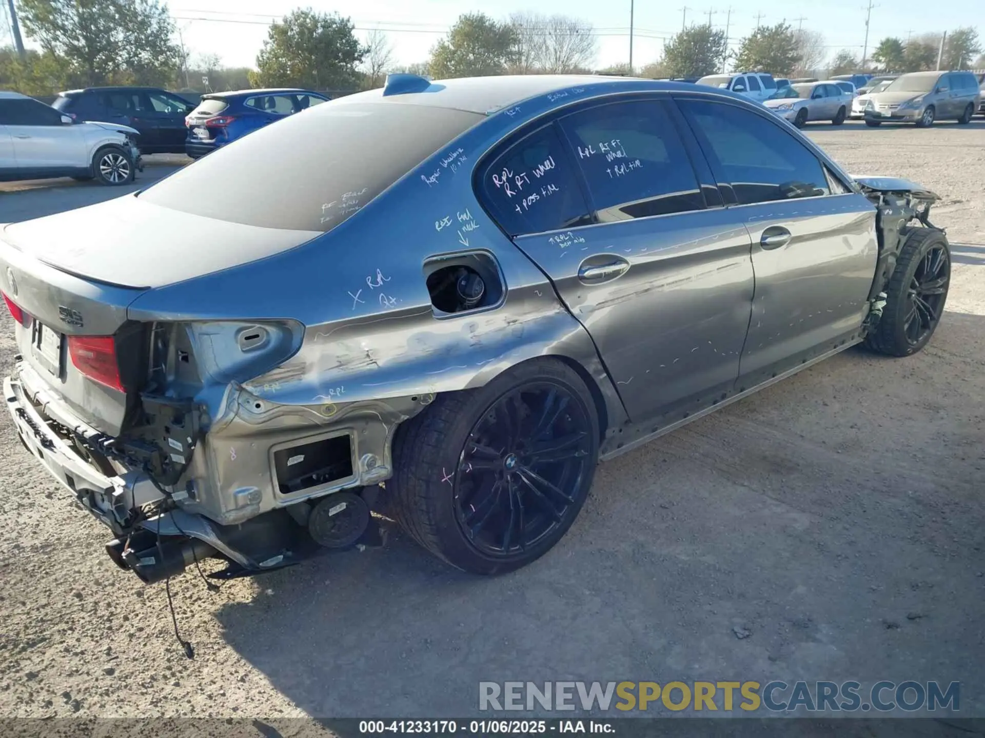 18 Photograph of a damaged car WBSJF0C54KB448610 BMW M5 2019