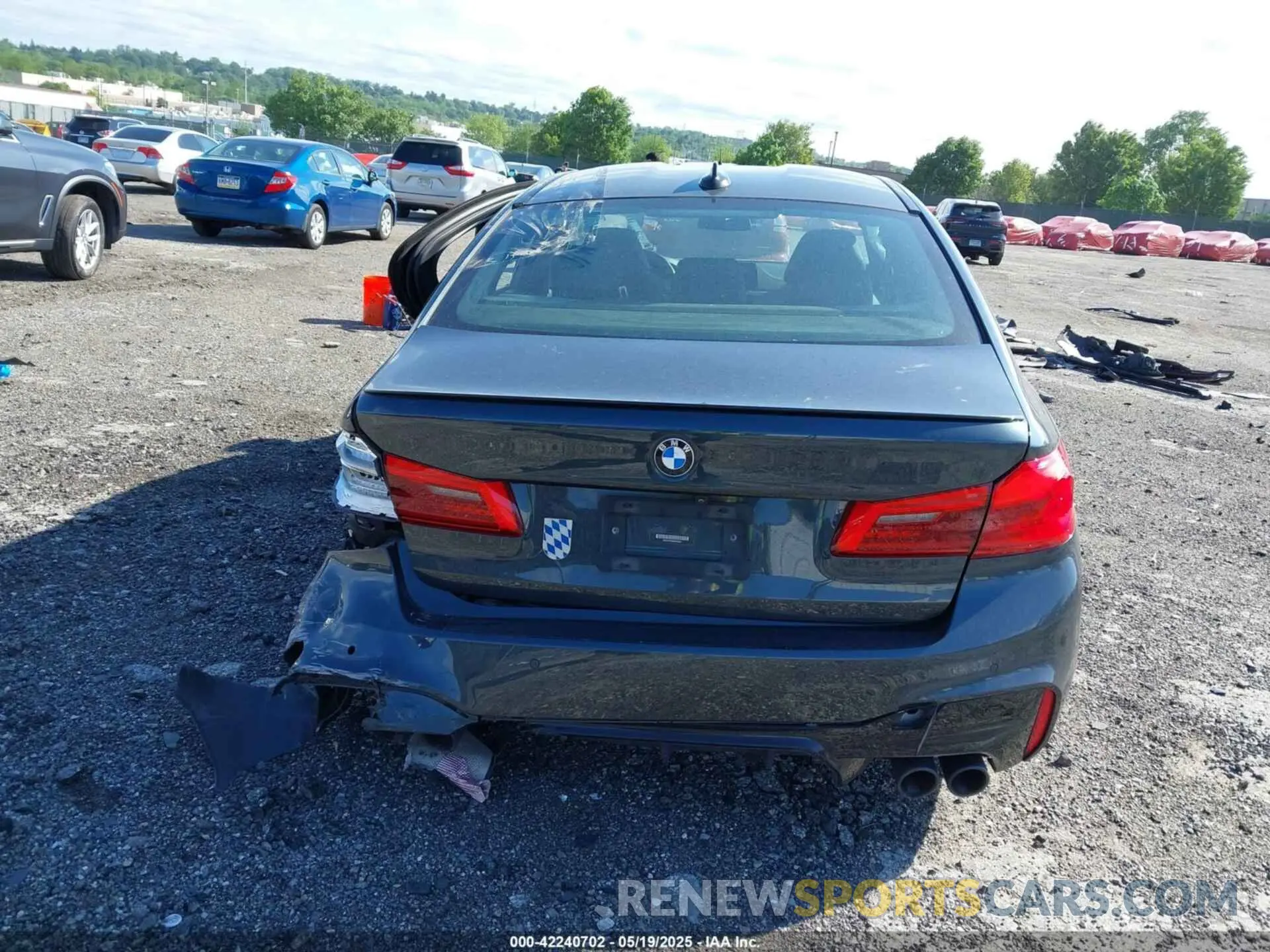 16 Photograph of a damaged car WBSJF0C56KB448351 BMW M5 2019