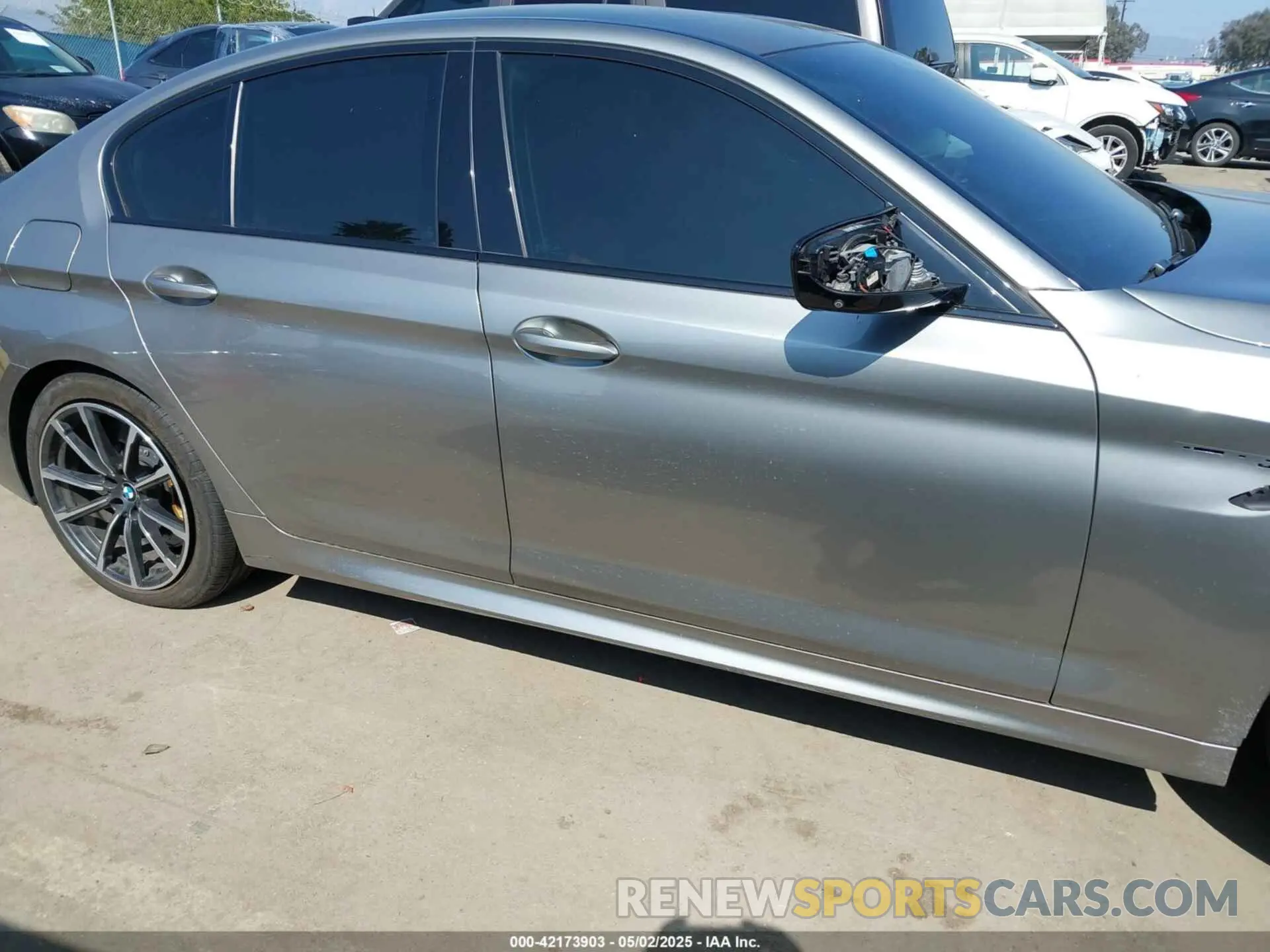 12 Photograph of a damaged car WBSJF0C59KB284173 BMW M5 2019