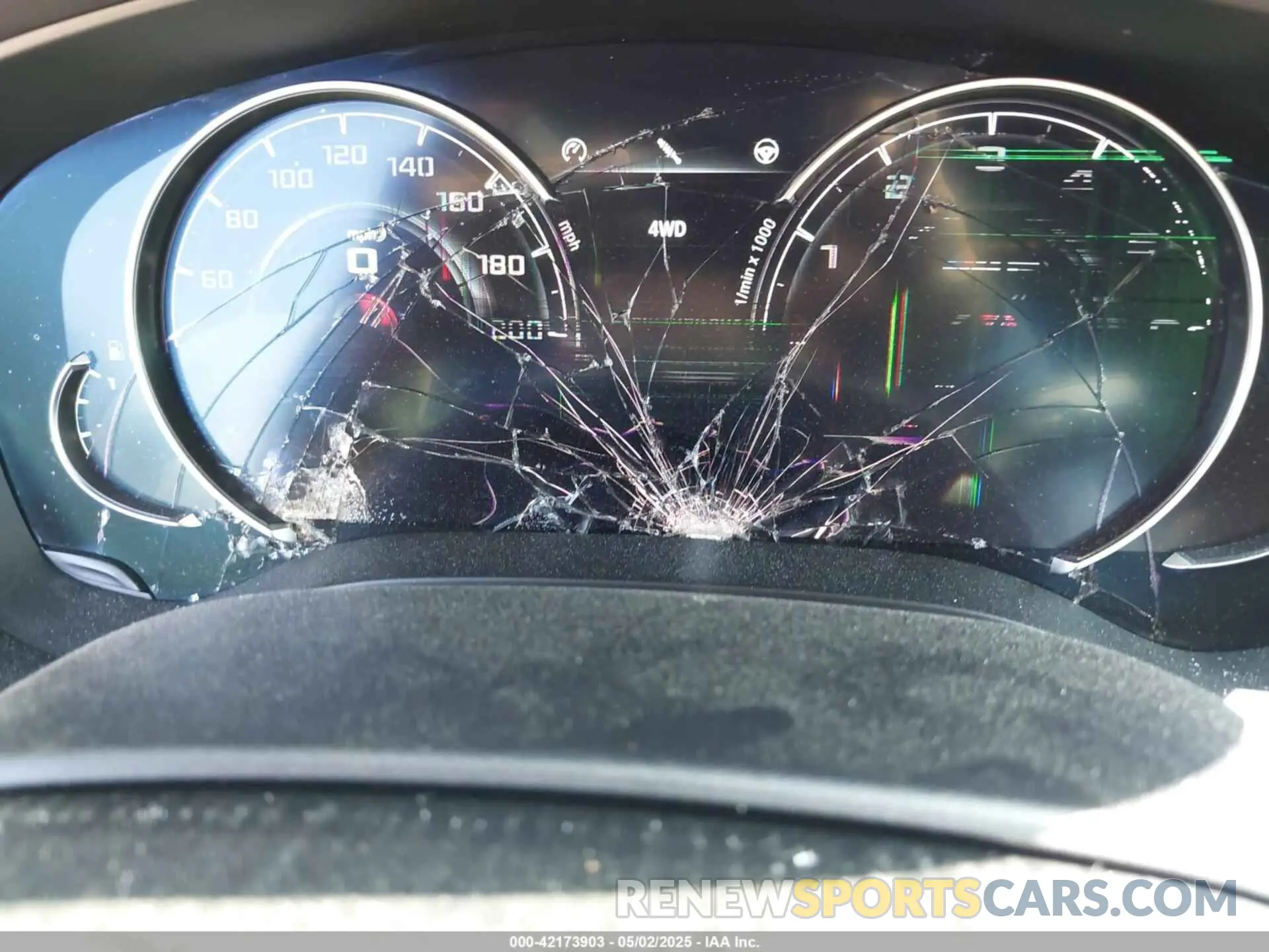14 Photograph of a damaged car WBSJF0C59KB284173 BMW M5 2019