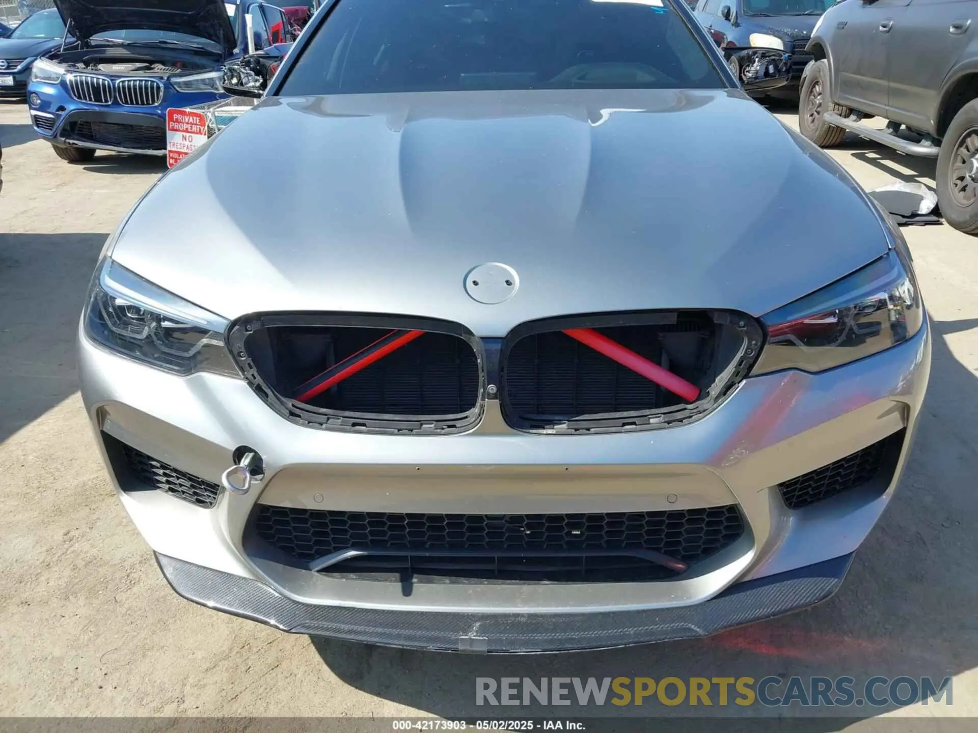6 Photograph of a damaged car WBSJF0C59KB284173 BMW M5 2019