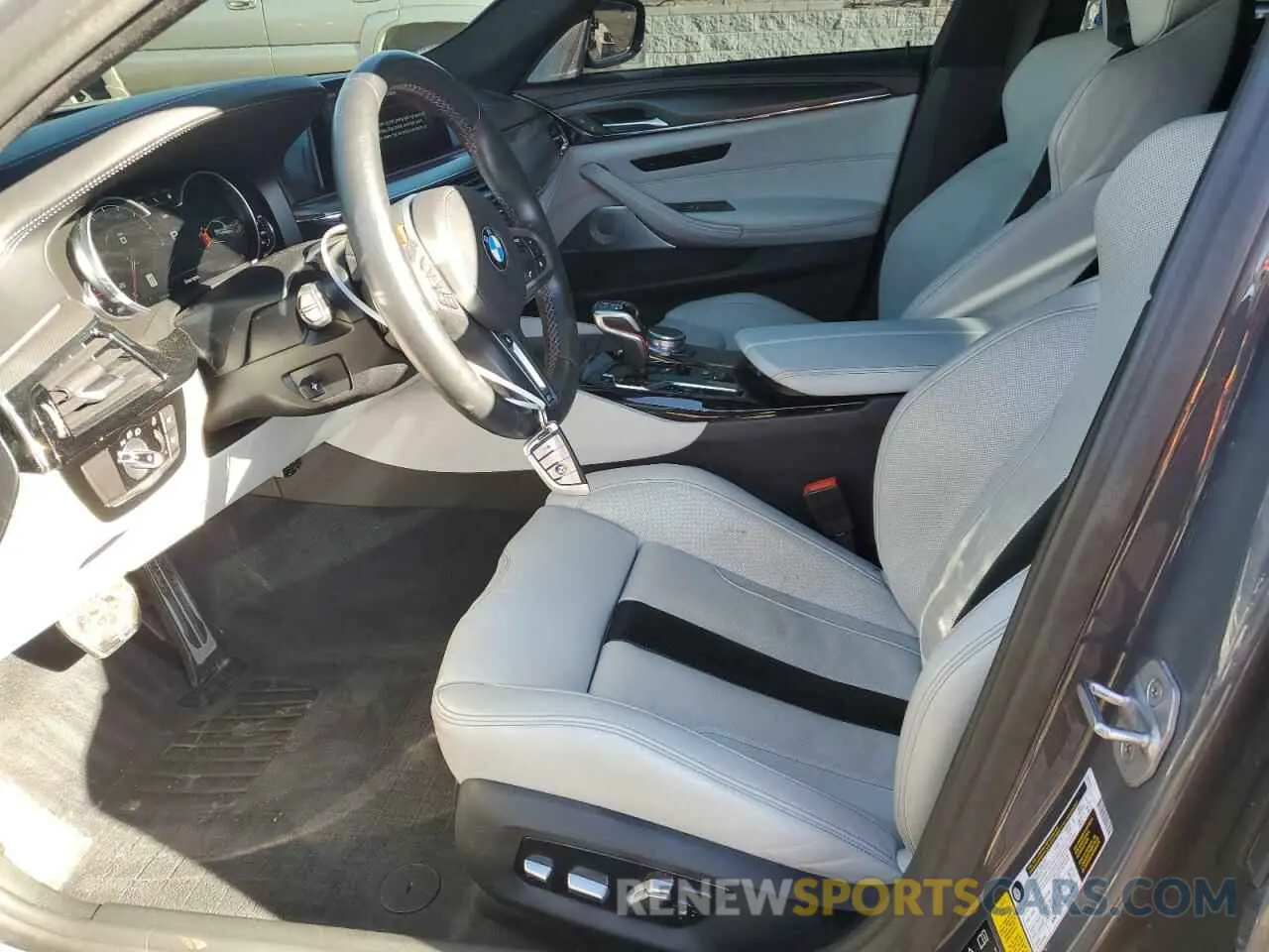 7 Photograph of a damaged car WBSJF0C59KB285517 BMW M5 2019