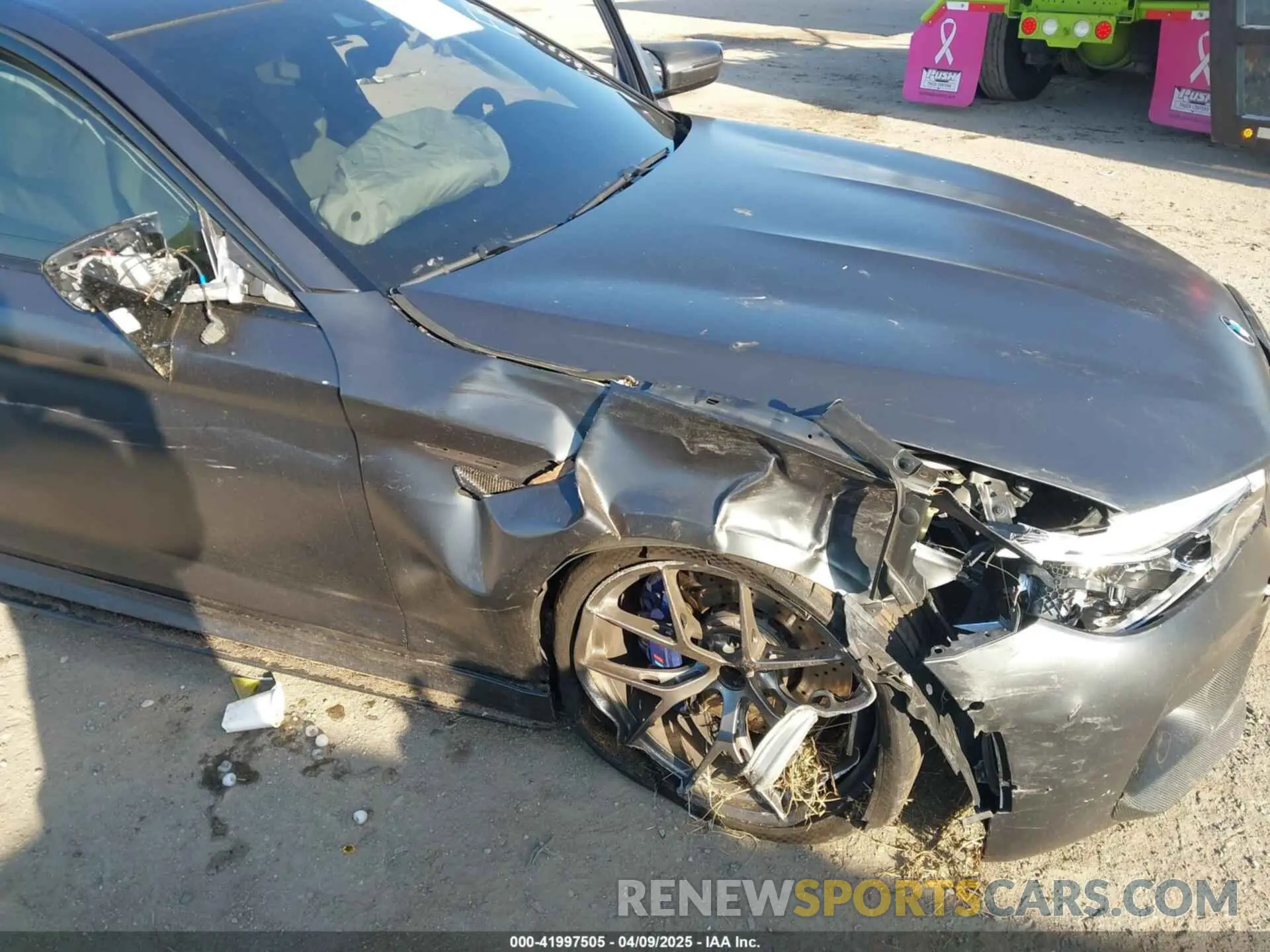 6 Photograph of a damaged car WBSJF0C59KB447419 BMW M5 2019