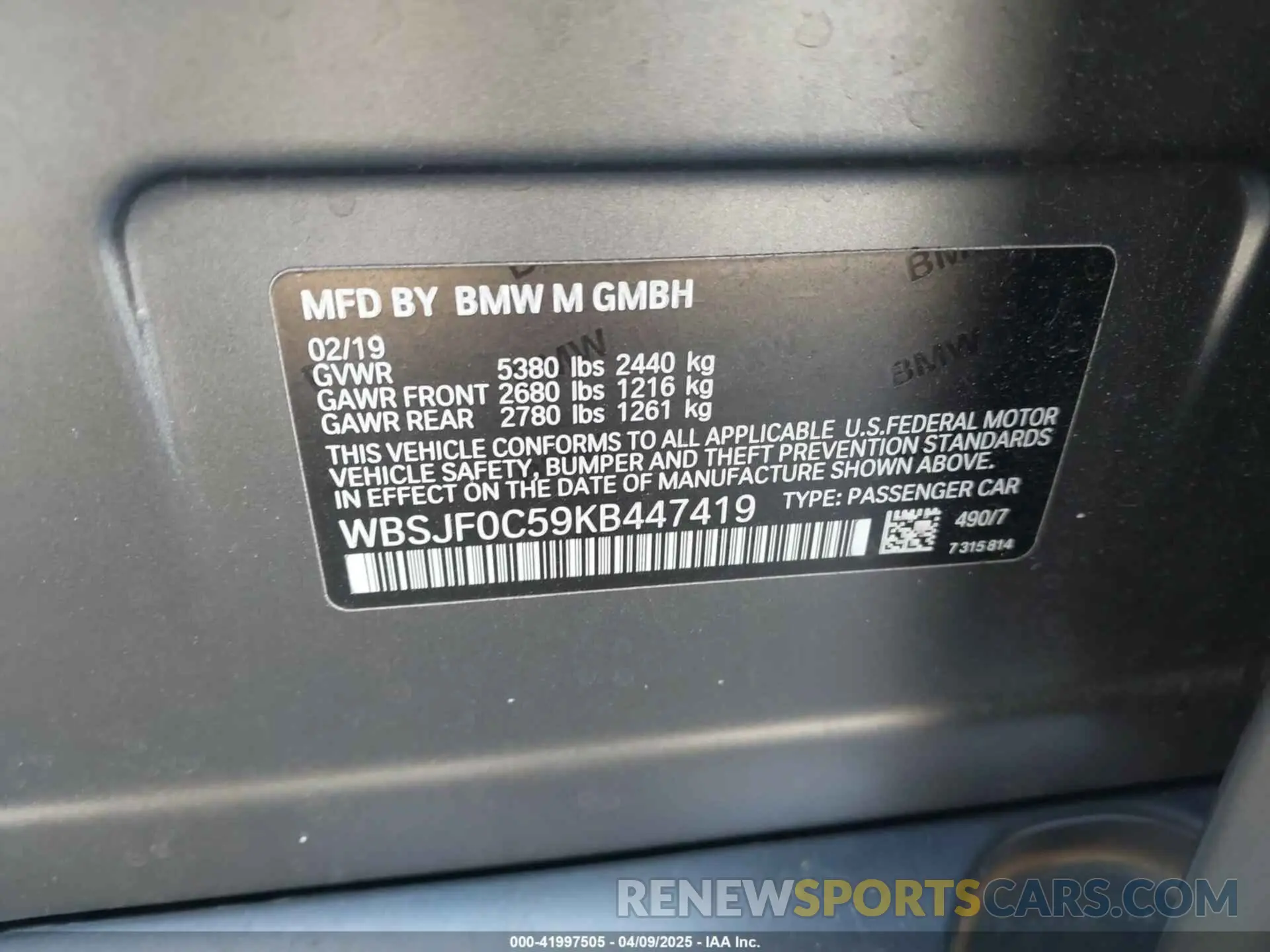 9 Photograph of a damaged car WBSJF0C59KB447419 BMW M5 2019