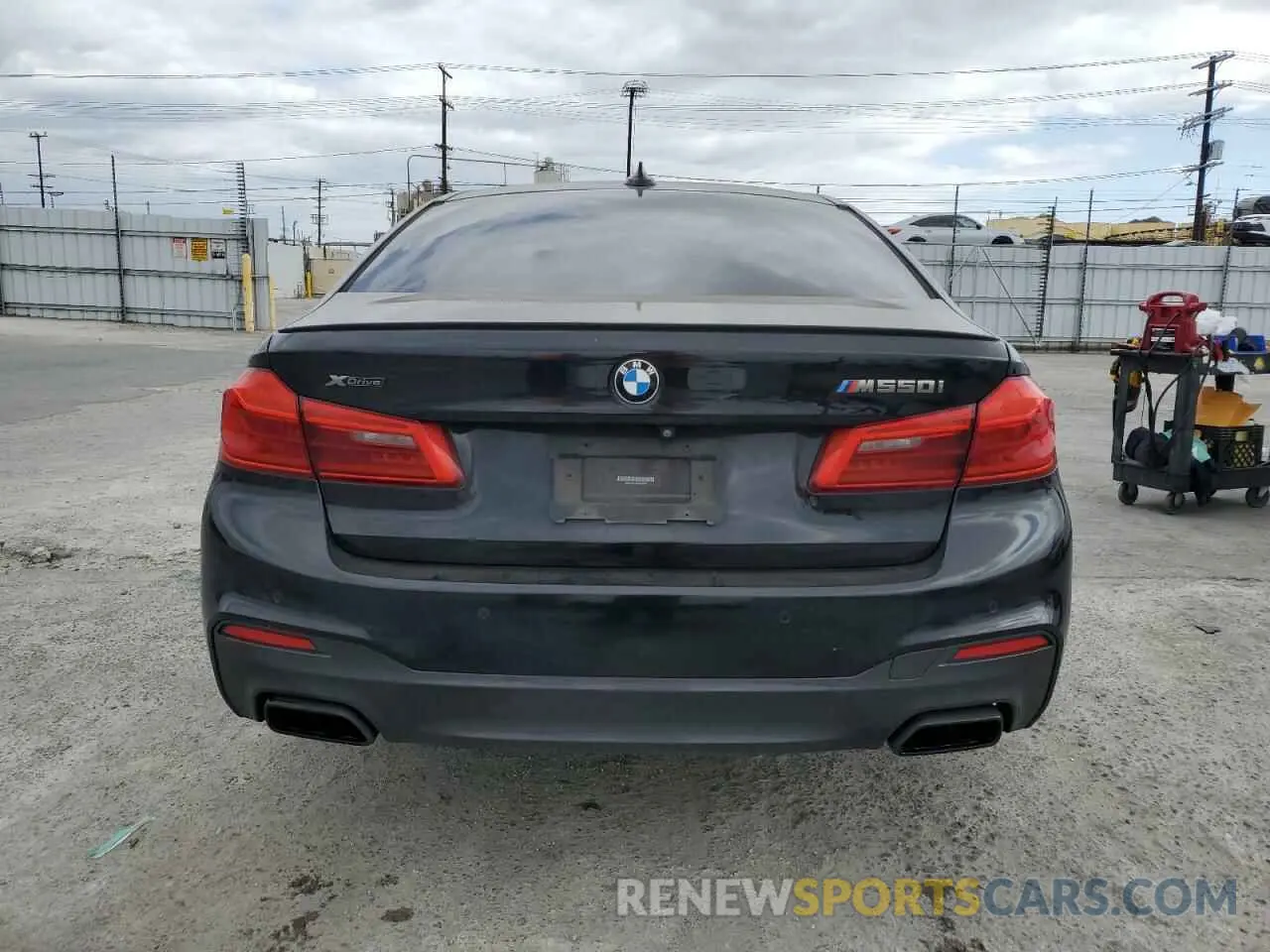 6 Photograph of a damaged car WBAJS7C03LBN96570 BMW M5 2020