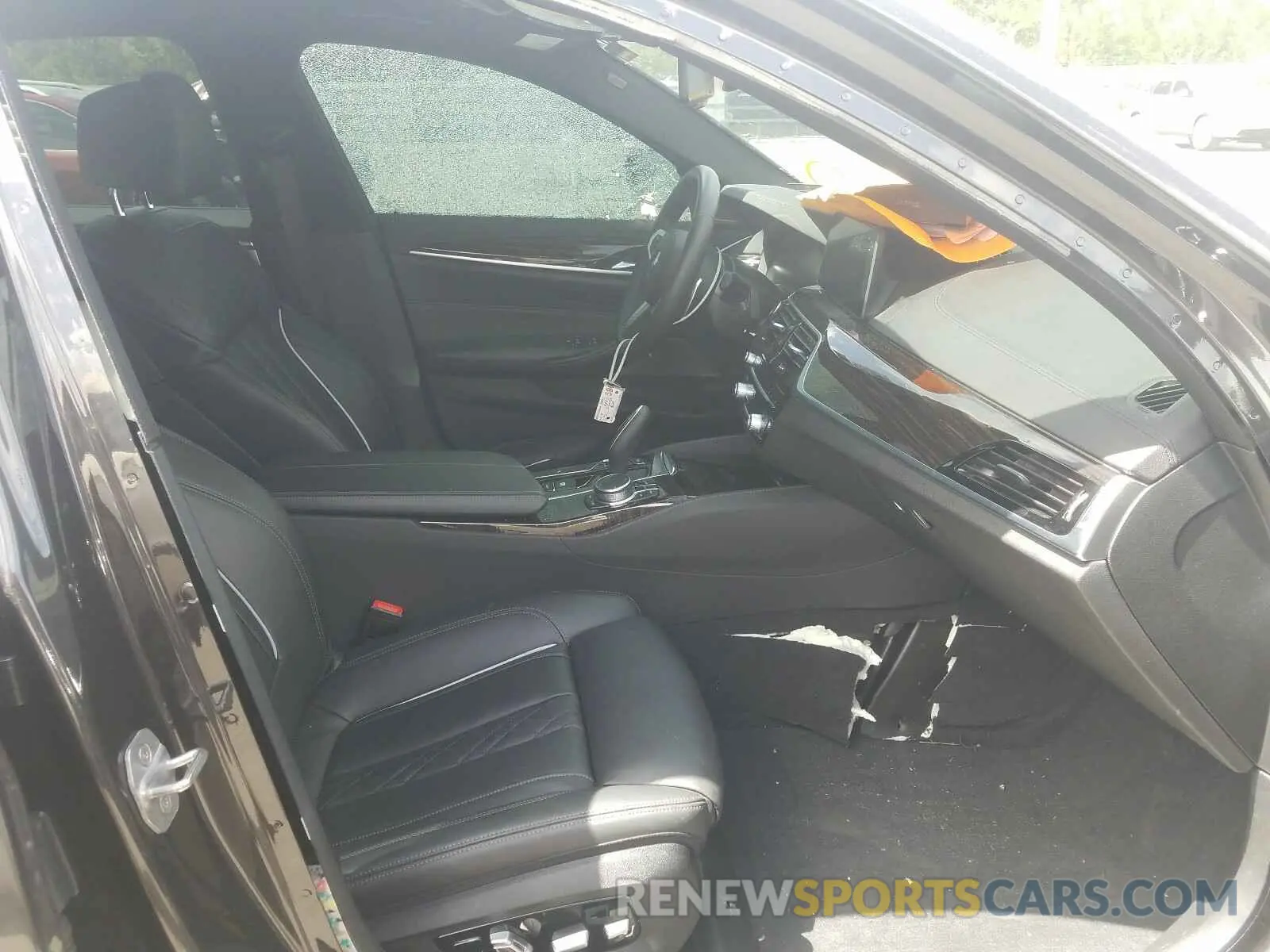 5 Photograph of a damaged car WBAJS7C03LCD87066 BMW M5 2020