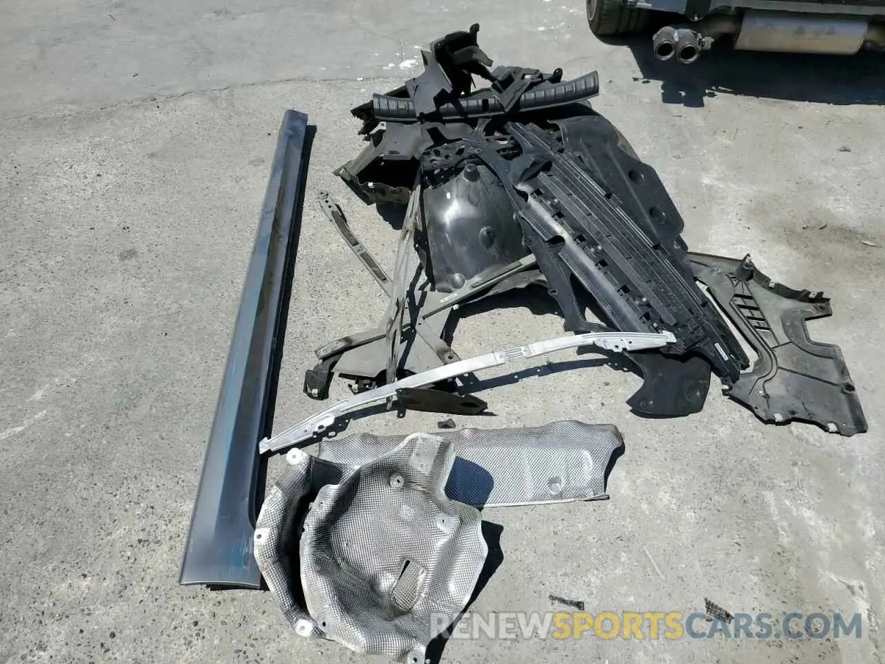 14 Photograph of a damaged car WBSJF0C04LCD66198 BMW M5 2020
