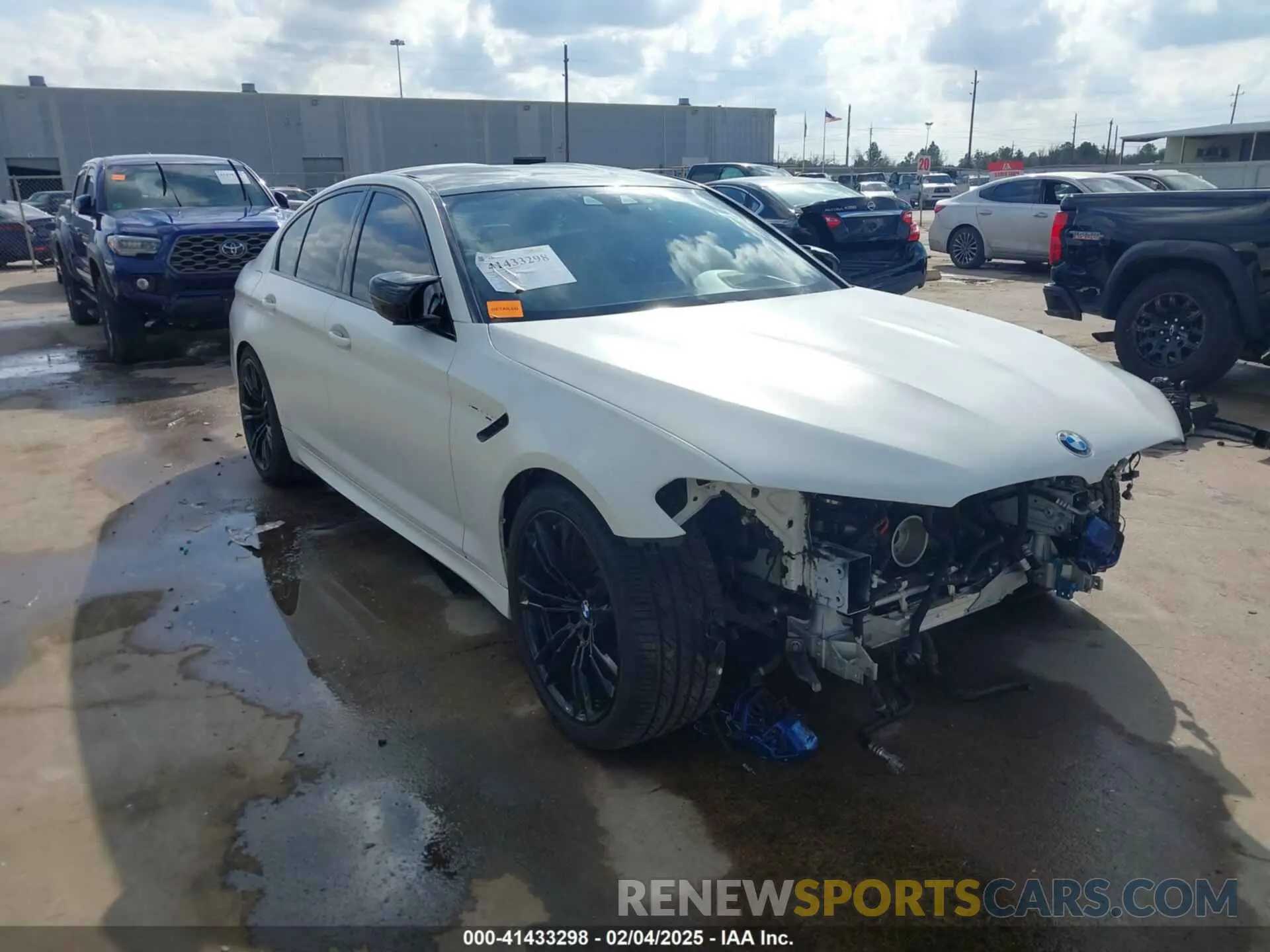1 Photograph of a damaged car WBSJF0C08LB448907 BMW M5 2020