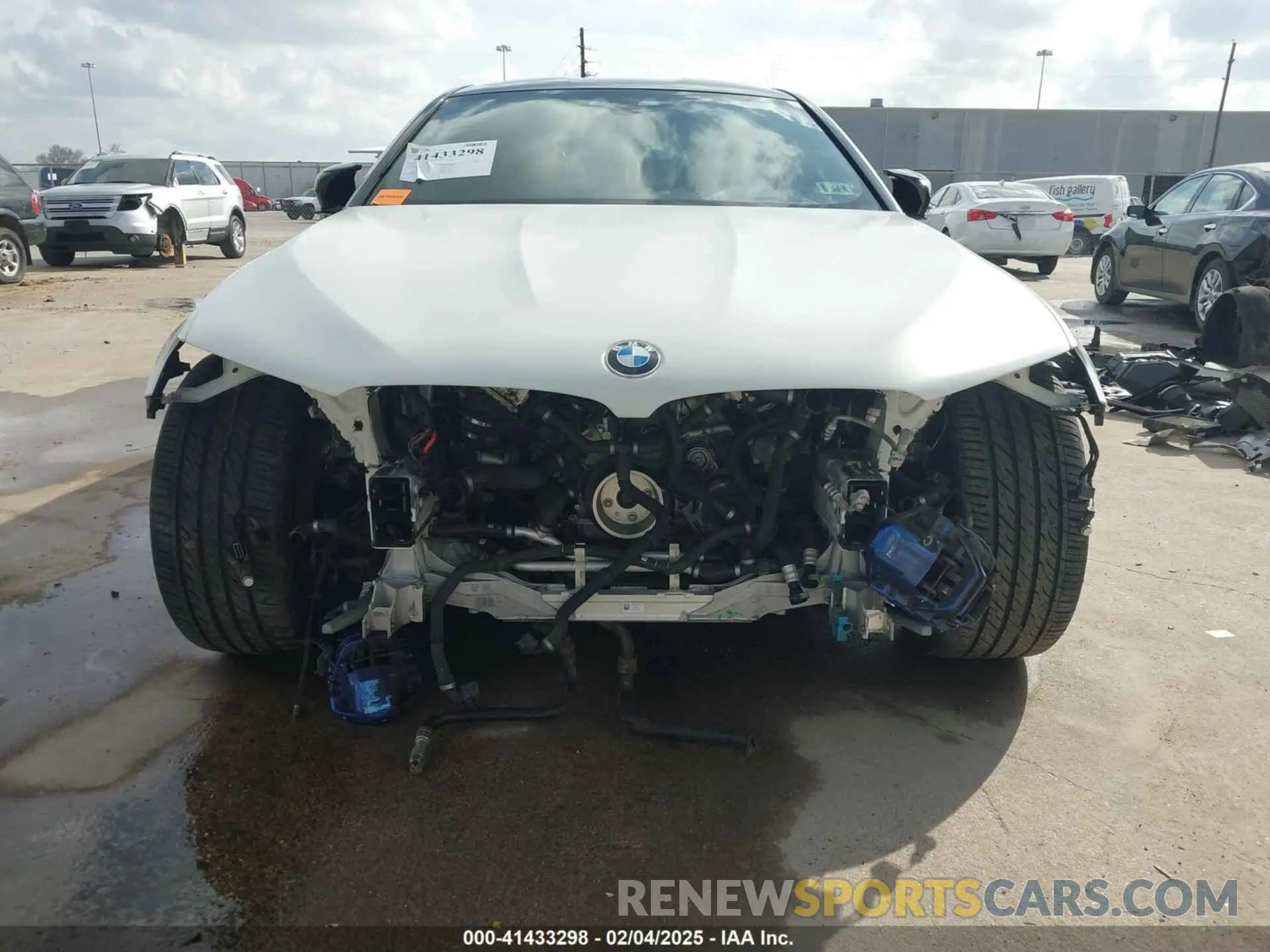 6 Photograph of a damaged car WBSJF0C08LB448907 BMW M5 2020