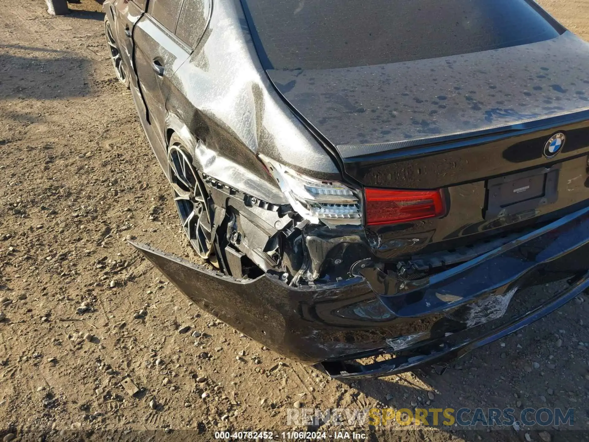 6 Photograph of a damaged car WBSJF0C08LCD71226 BMW M5 2020