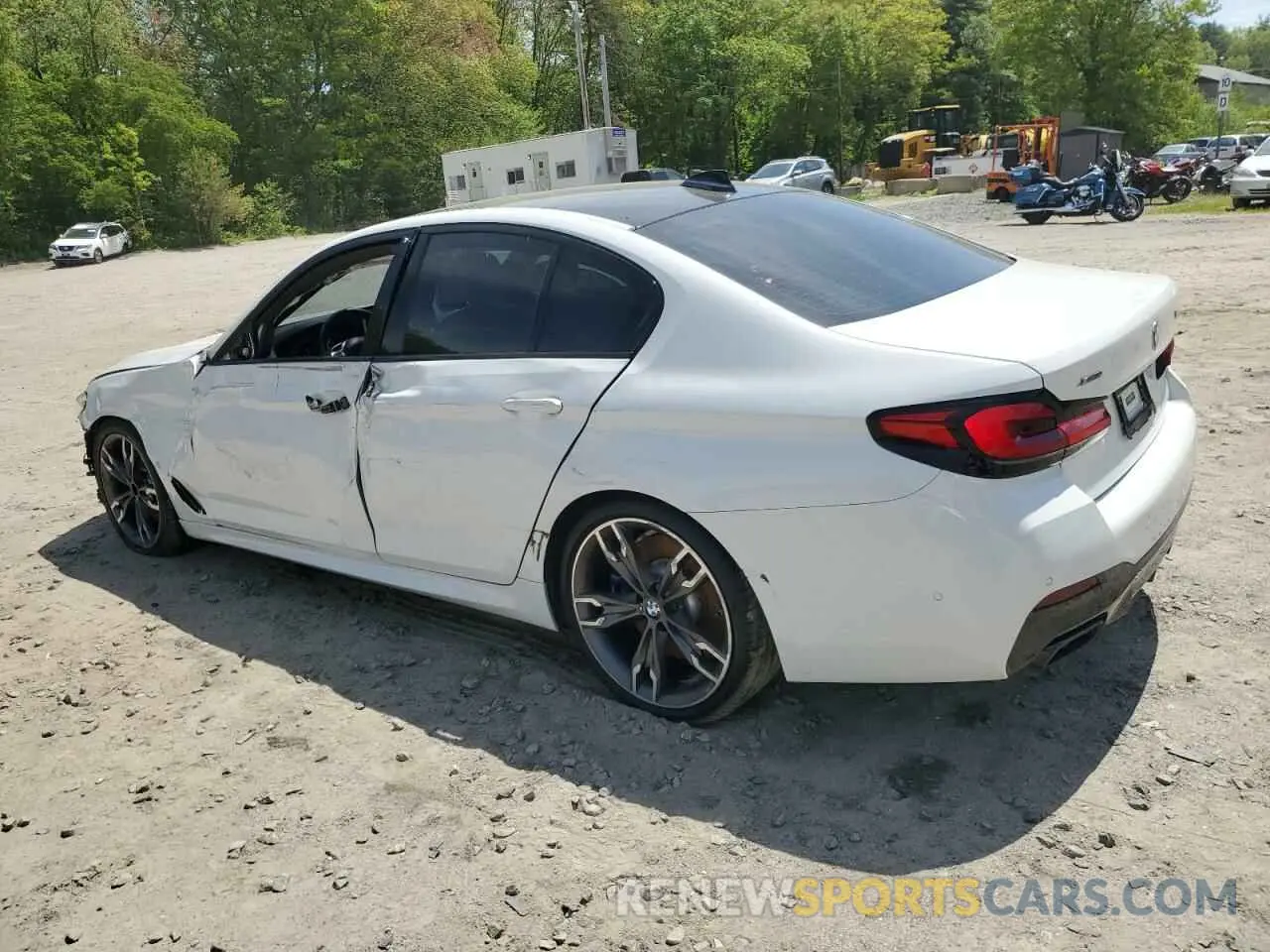 2 Photograph of a damaged car WBA13BK02MCF29815 BMW M5 2021