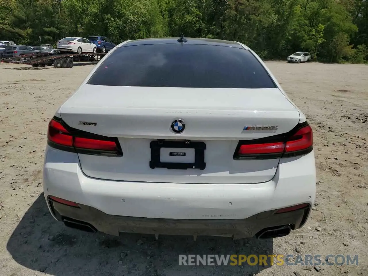 6 Photograph of a damaged car WBA13BK02MCF29815 BMW M5 2021