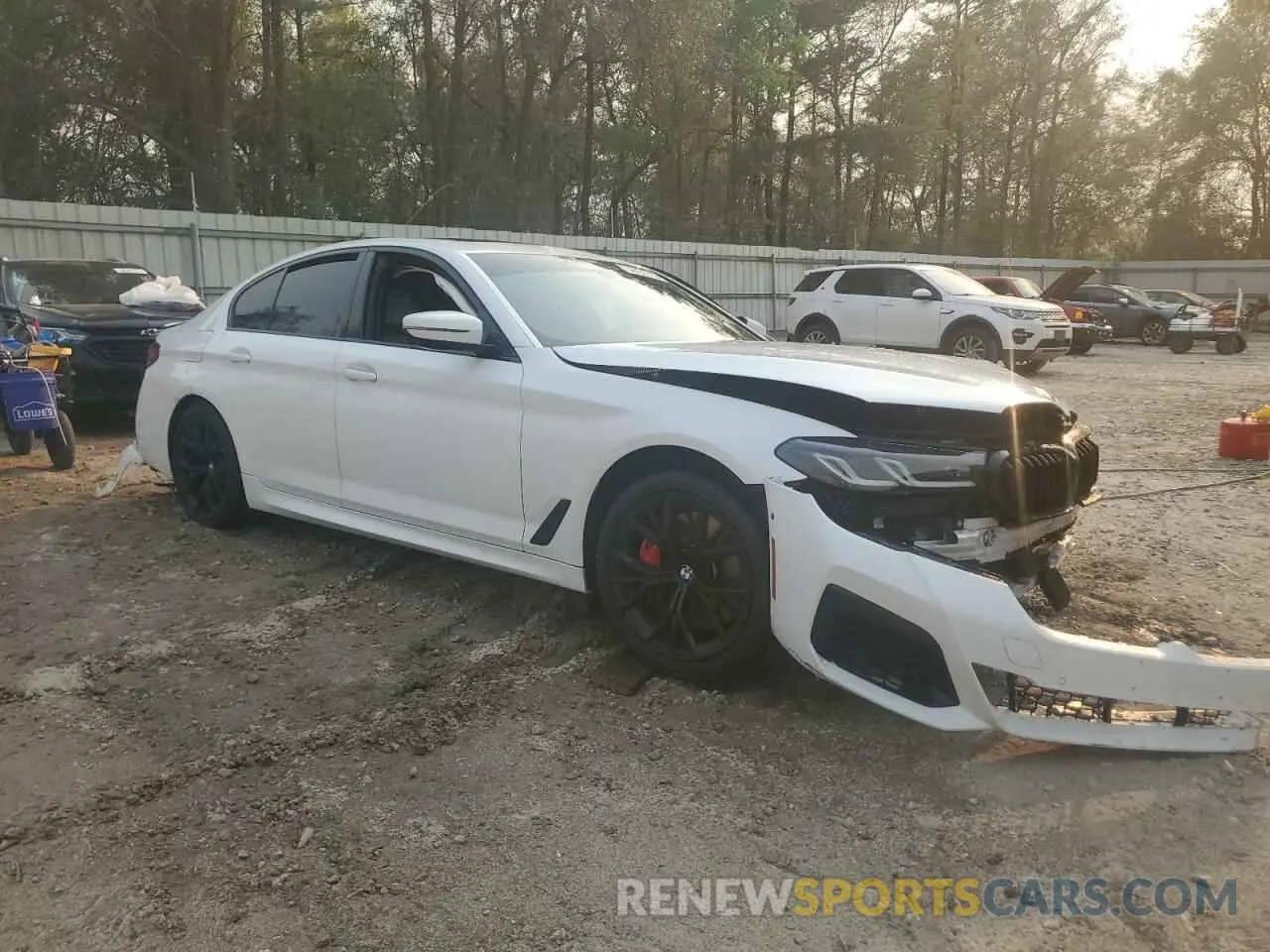 4 Photograph of a damaged car WBA13BK02MCG91587 BMW M5 2021