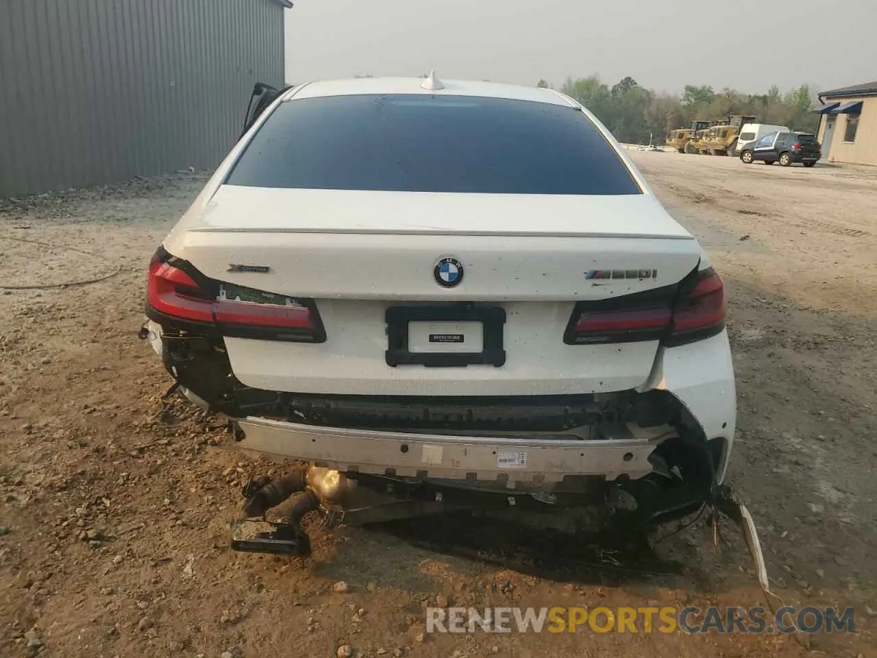 6 Photograph of a damaged car WBA13BK02MCG91587 BMW M5 2021