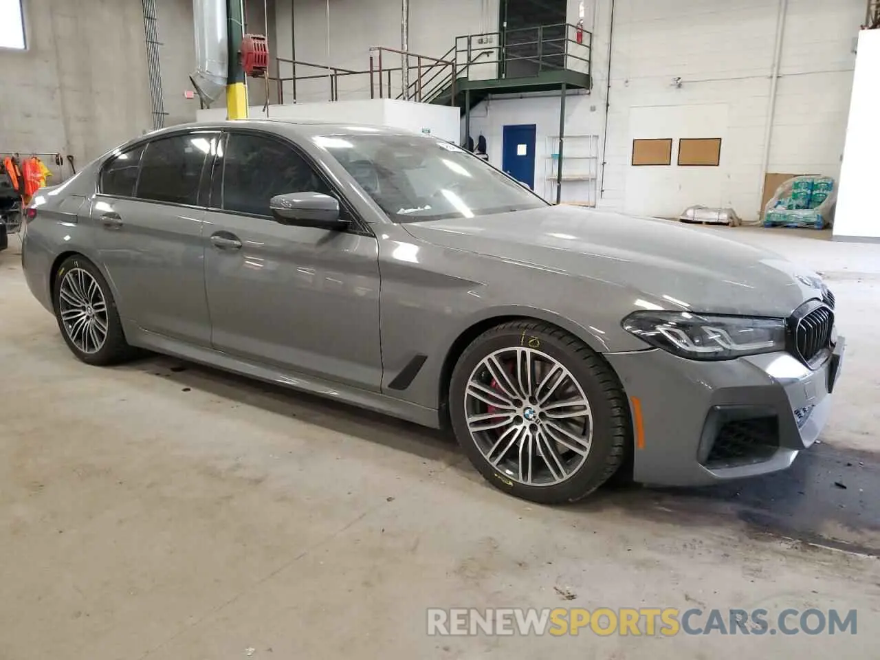 4 Photograph of a damaged car WBA13BK05MCG04409 BMW M5 2021