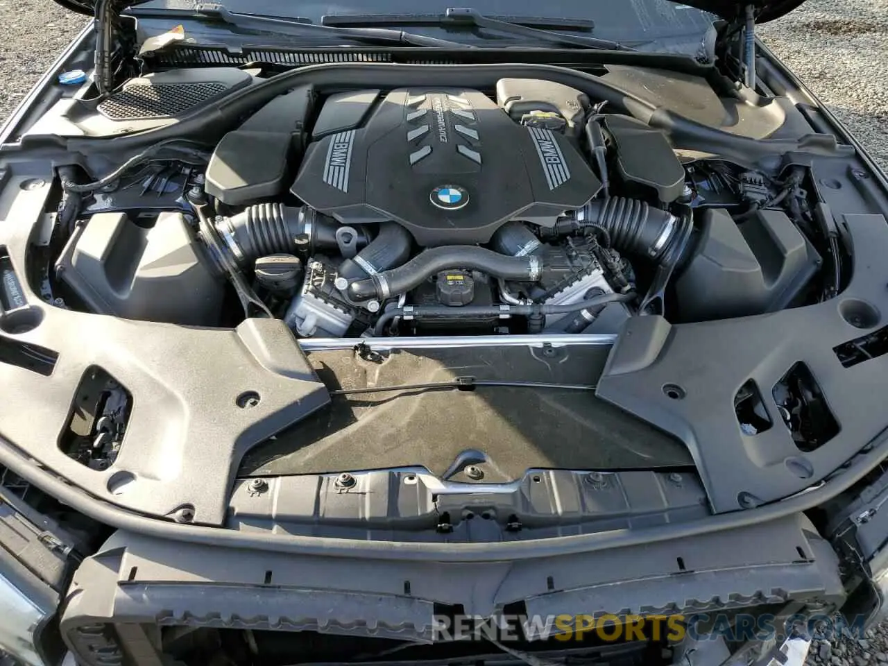 11 Photograph of a damaged car WBA13BK06MCF15237 BMW M5 2021