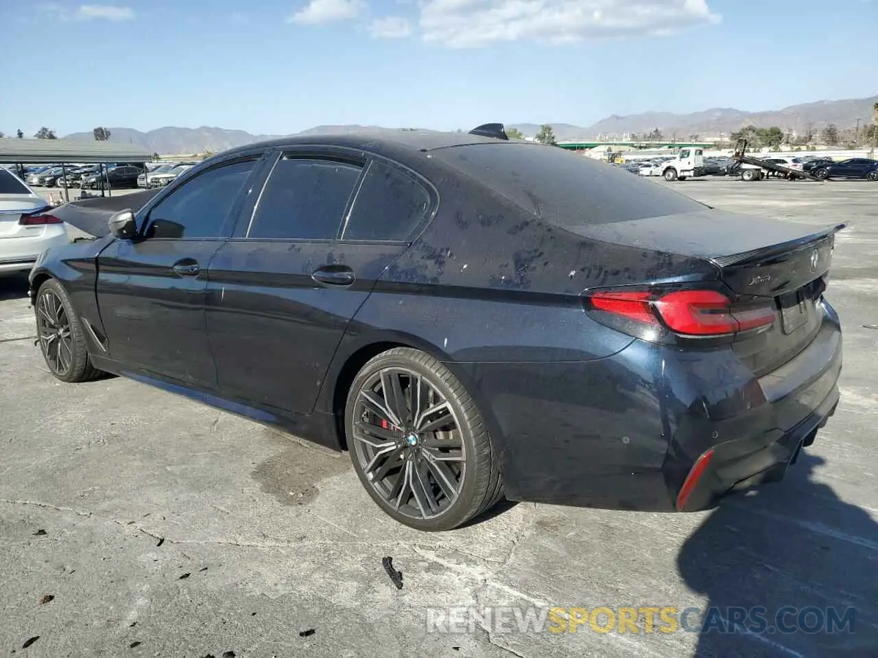 2 Photograph of a damaged car WBA13BK06MCF92173 BMW M5 2021
