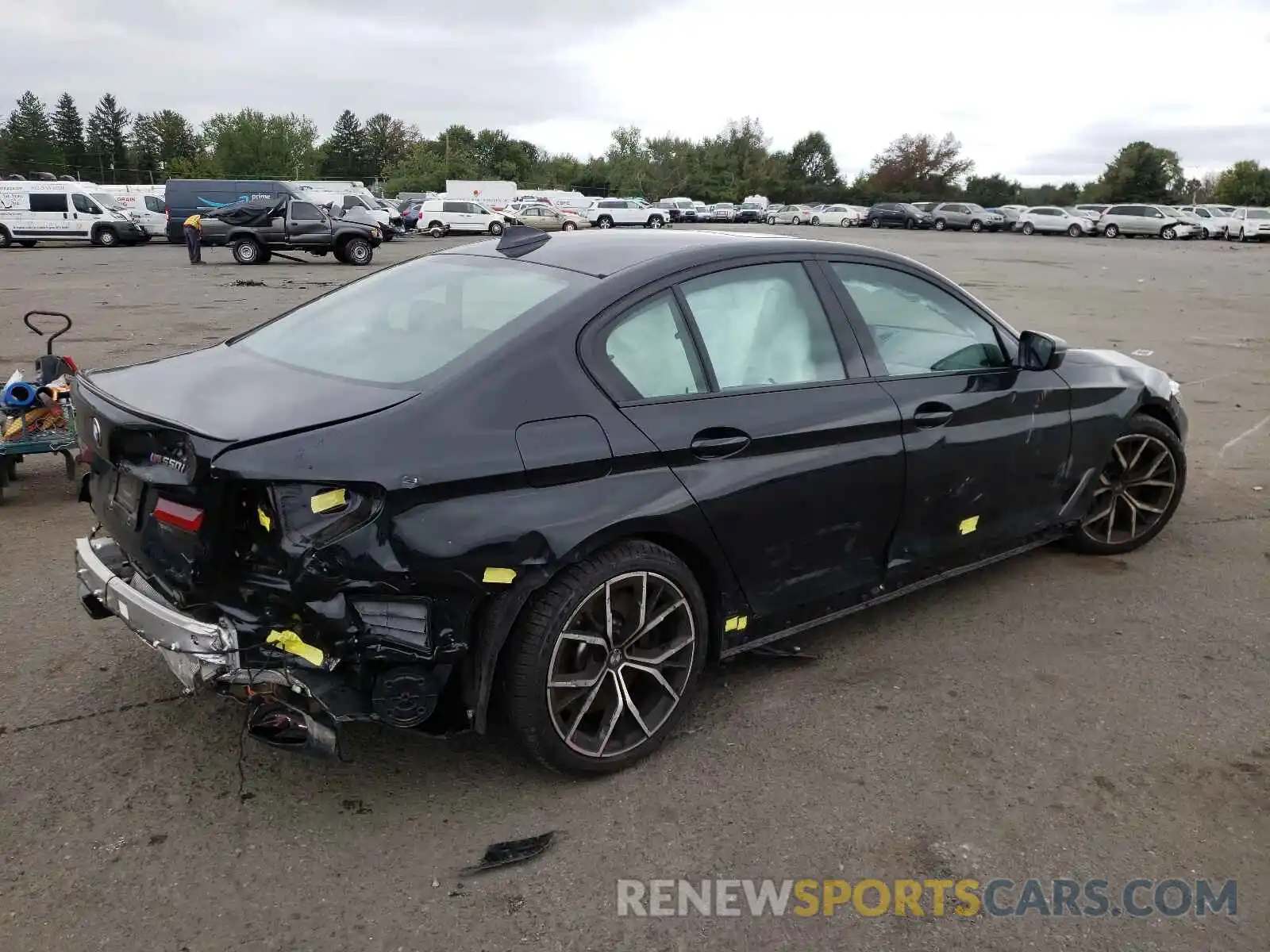 4 Photograph of a damaged car WBA13BK07MCF94708 BMW M5 2021