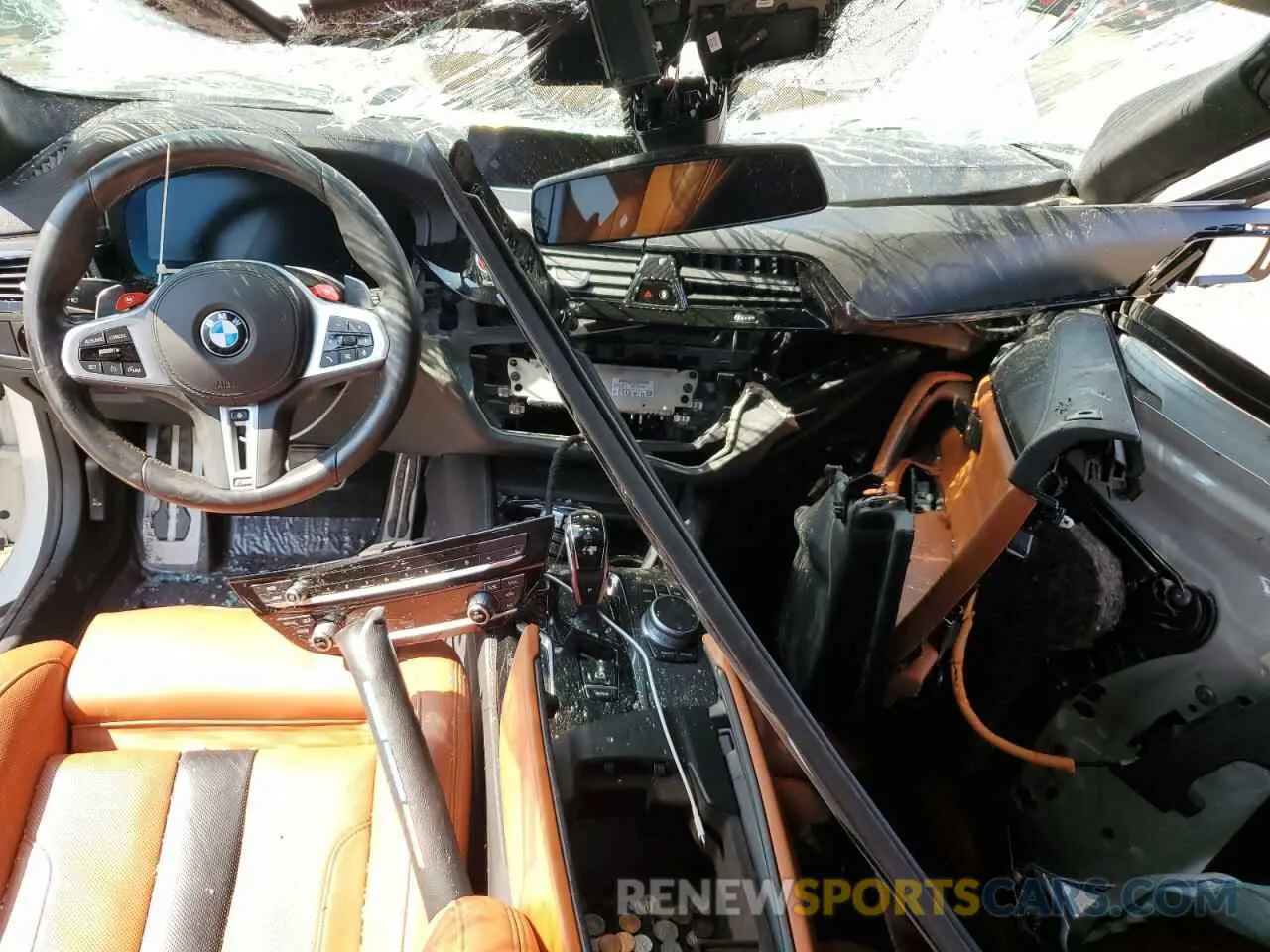 8 Photograph of a damaged car WBS83CH00MCF22708 BMW M5 2021