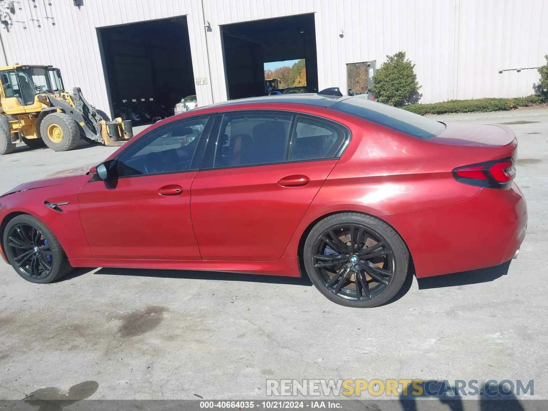 14 Photograph of a damaged car WBS83CH02MCF25335 BMW M5 2021