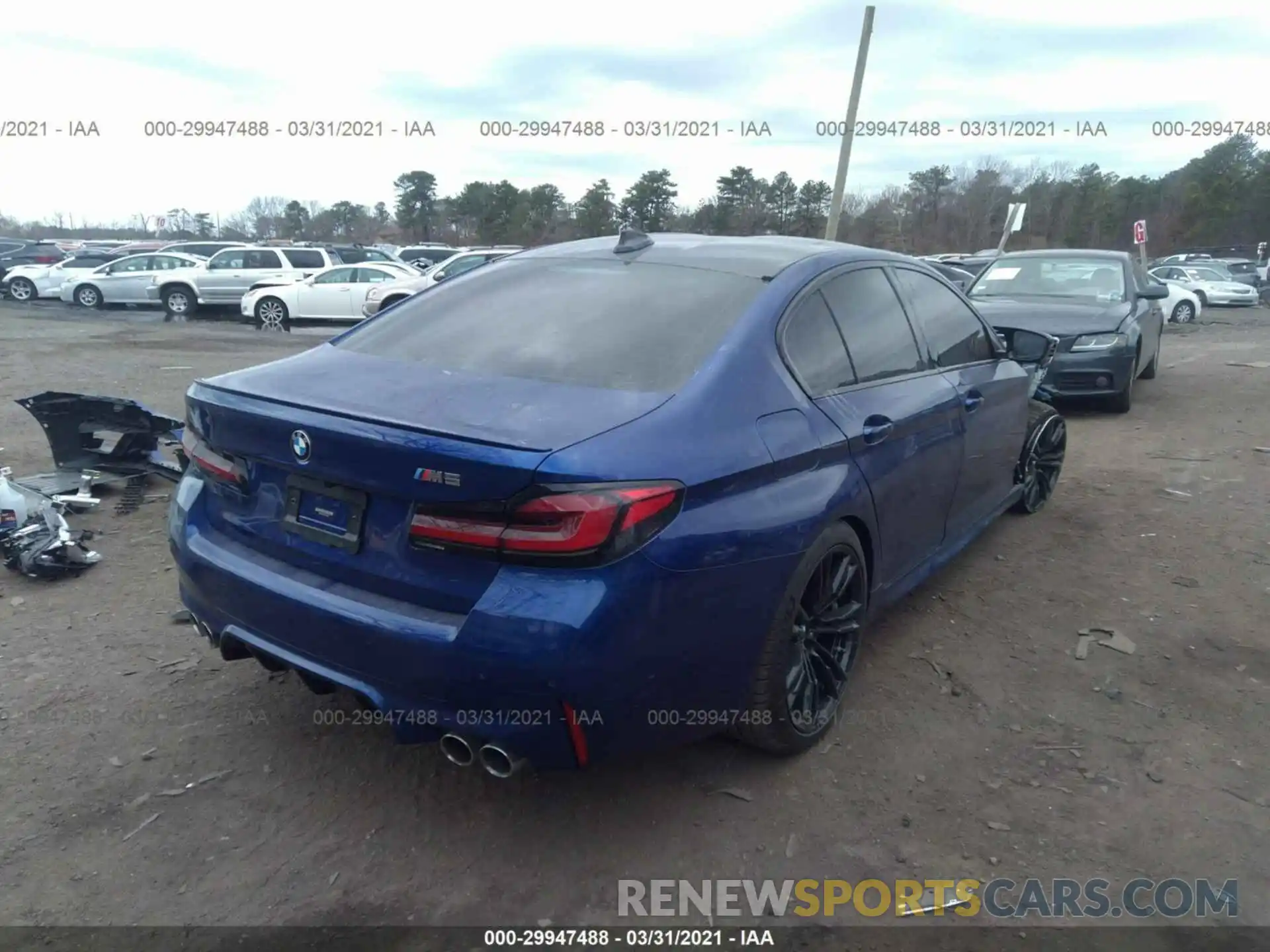 4 Photograph of a damaged car WBS83CH06MCF02804 BMW M5 2021