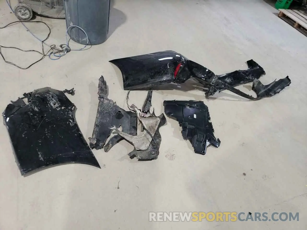 12 Photograph of a damaged car WBS83CH06MCF15472 BMW M5 2021