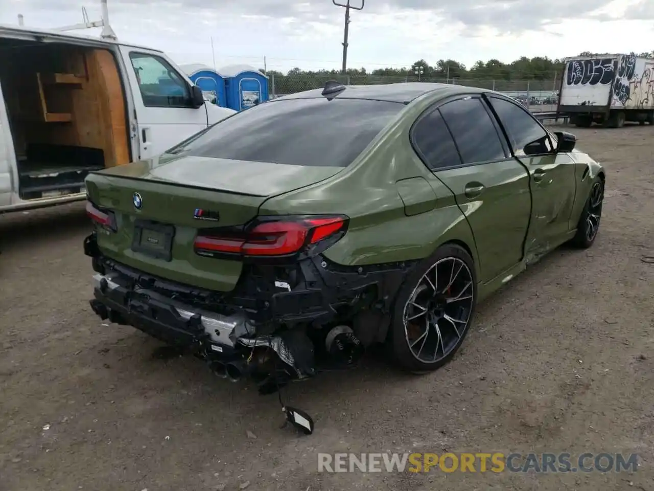 4 Photograph of a damaged car WBS83CH06MCH25361 BMW M5 2021