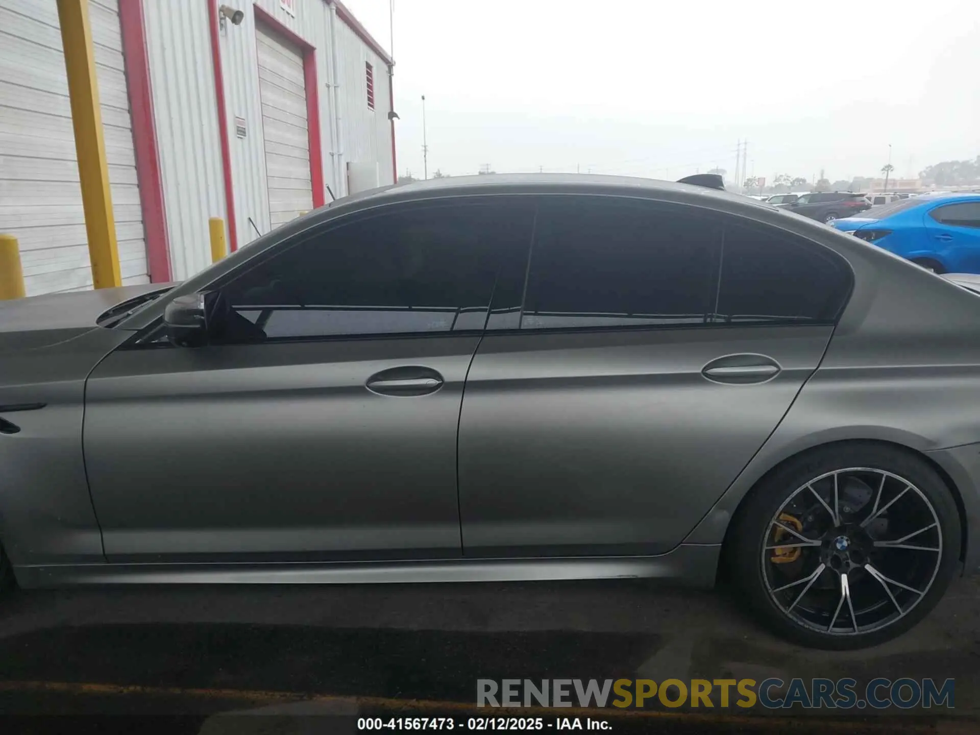 13 Photograph of a damaged car WBS83CH07MCF43250 BMW M5 2021
