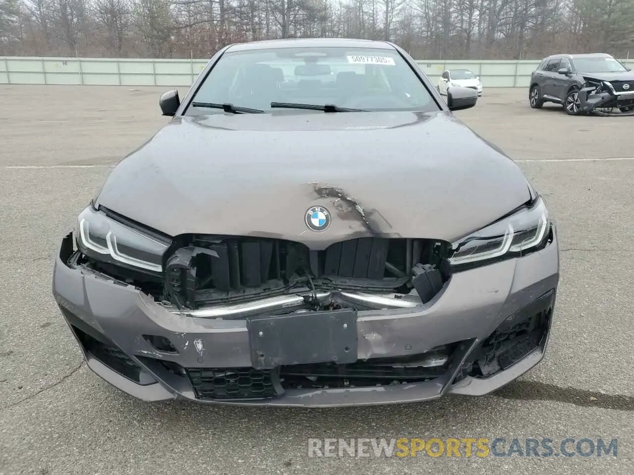5 Photograph of a damaged car WBA13BK06NCJ15953 BMW M5 2022