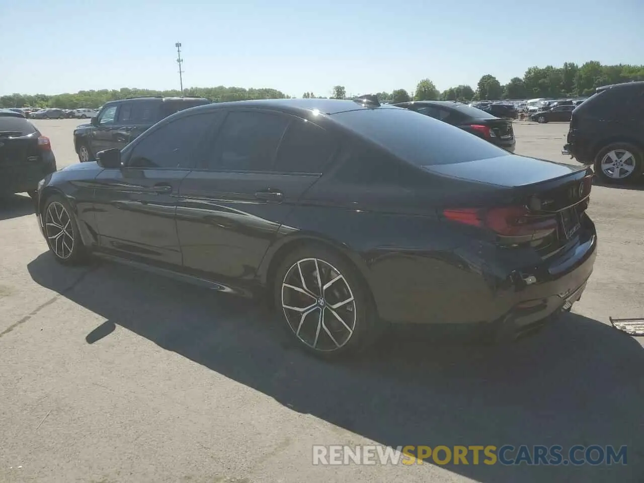 2 Photograph of a damaged car WBA13BK0XNCJ51404 BMW M5 2022