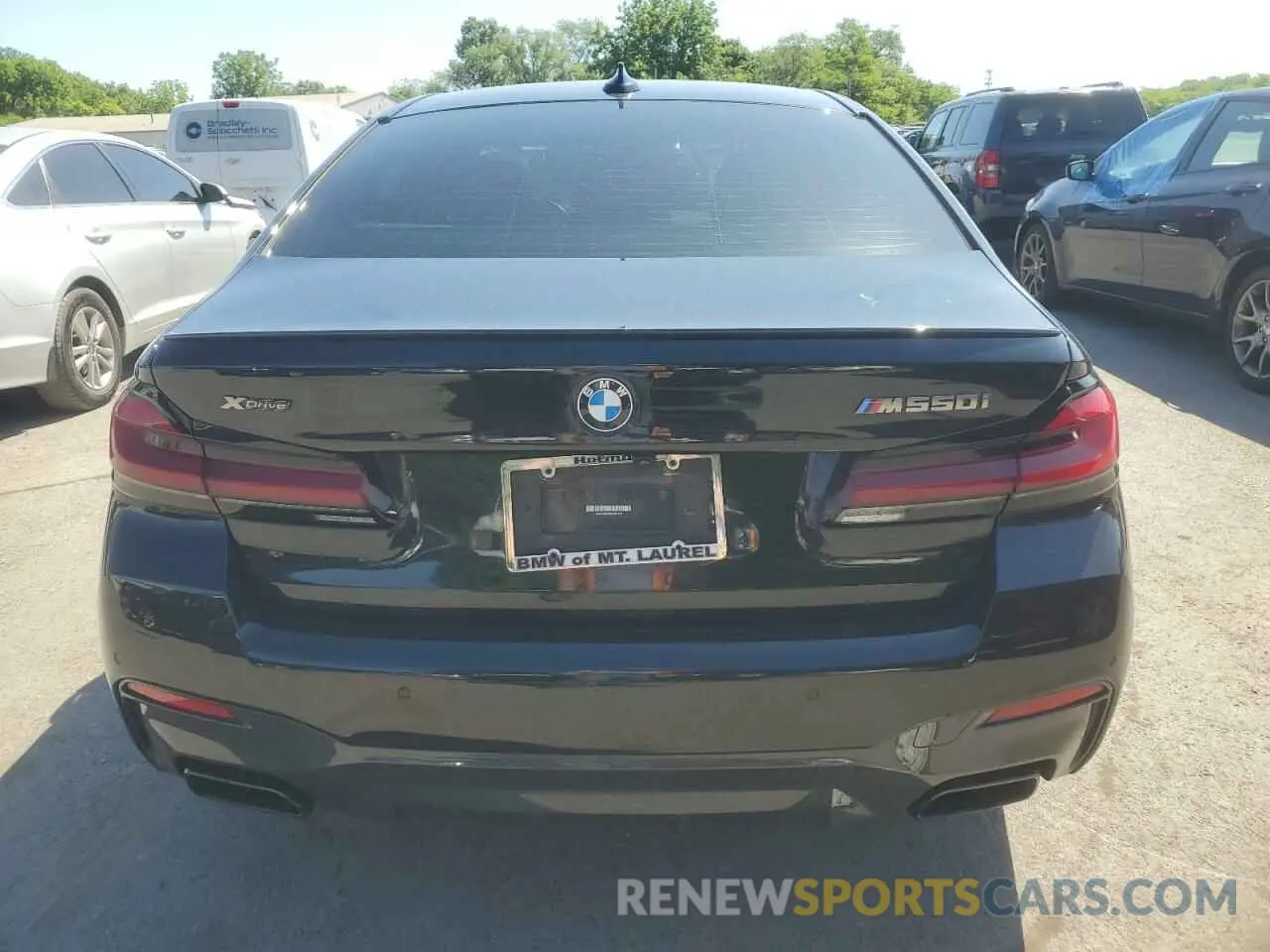 6 Photograph of a damaged car WBA13BK0XNCJ51404 BMW M5 2022