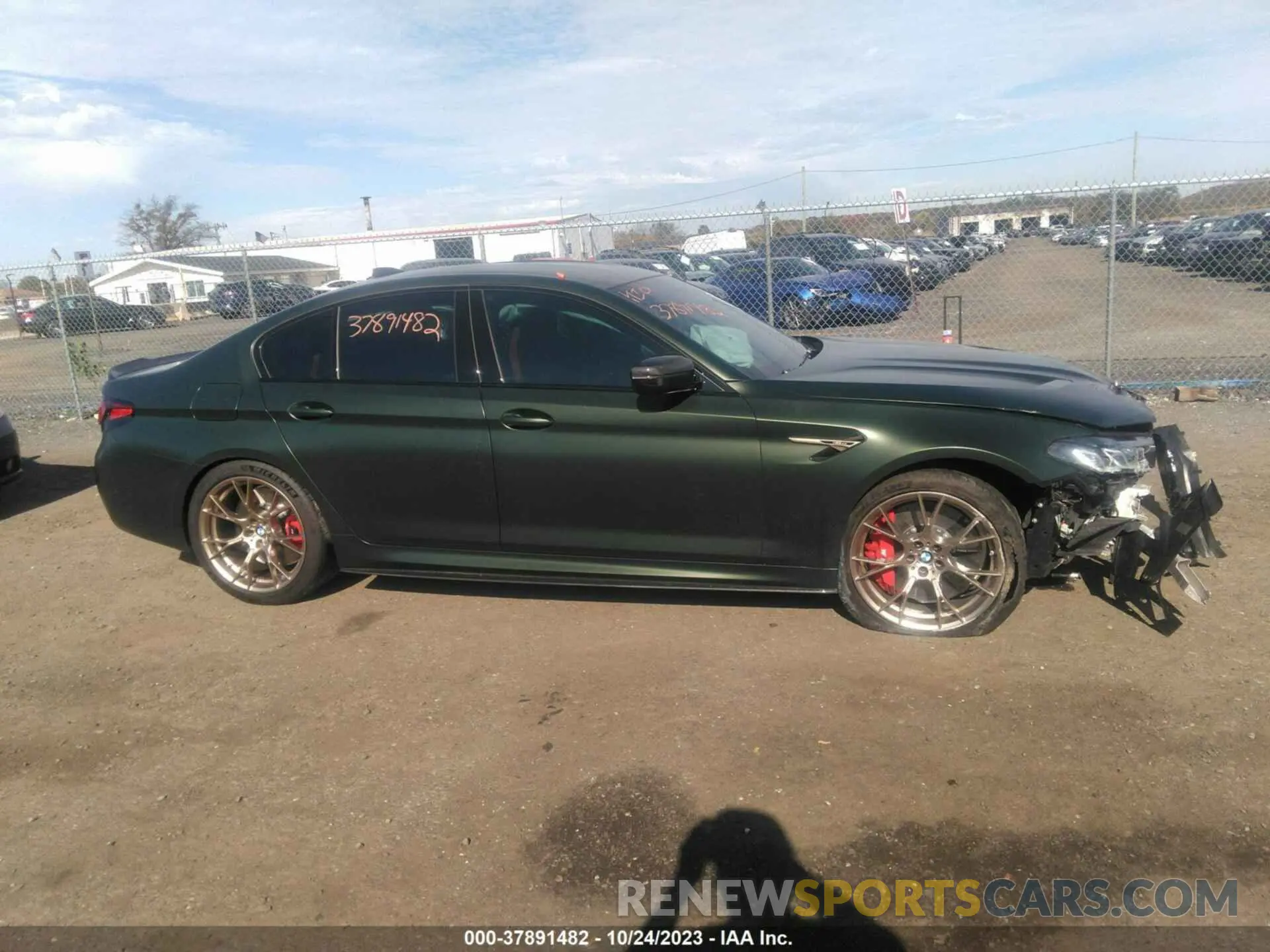 13 Photograph of a damaged car WBS73CH00NCJ75875 BMW M5 2022