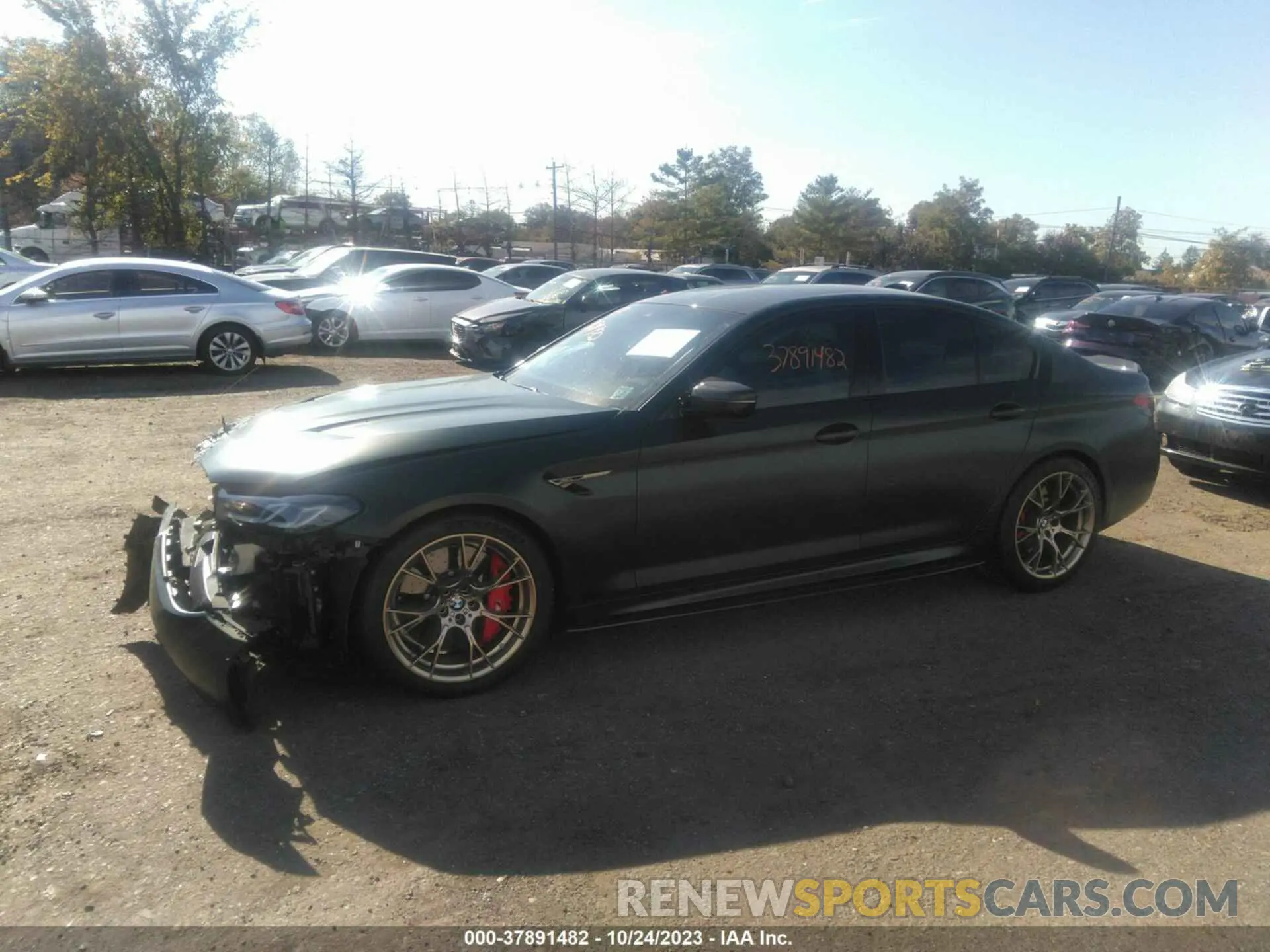 14 Photograph of a damaged car WBS73CH00NCJ75875 BMW M5 2022