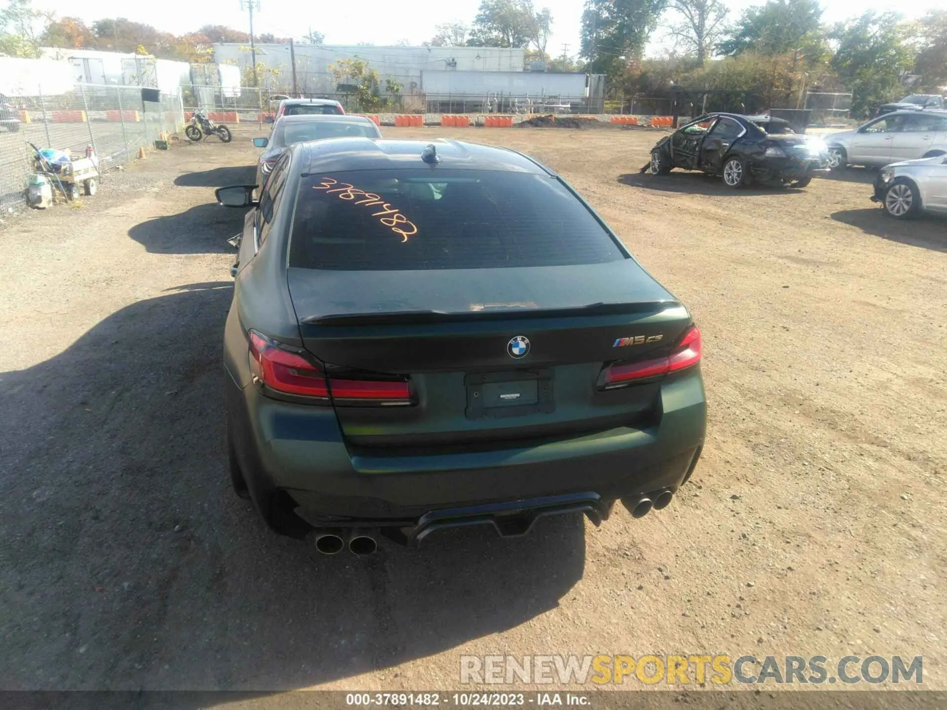 16 Photograph of a damaged car WBS73CH00NCJ75875 BMW M5 2022