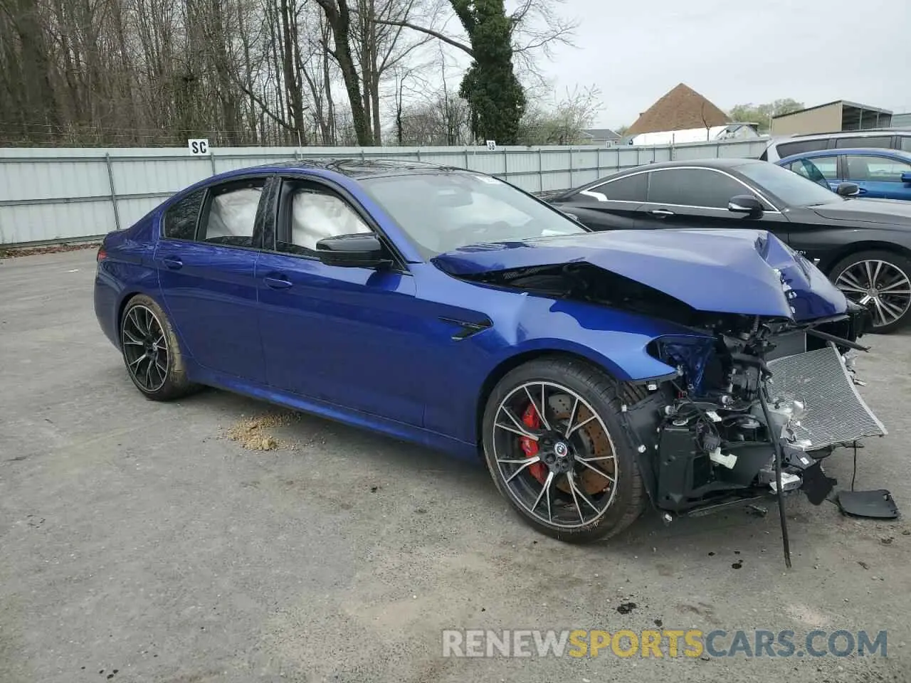 4 Photograph of a damaged car WBS83CH03NCK43106 BMW M5 2022