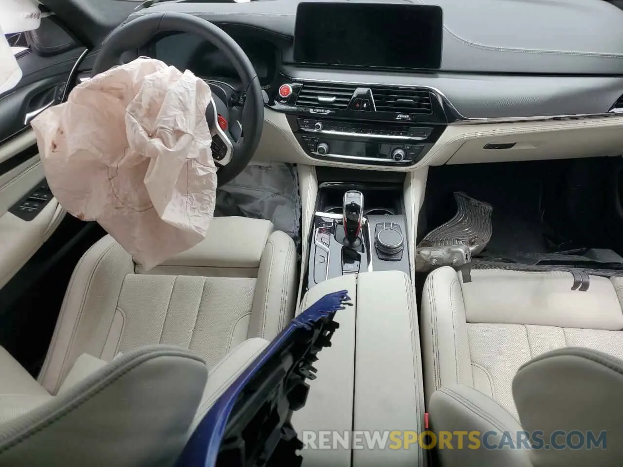 8 Photograph of a damaged car WBS83CH03NCK43106 BMW M5 2022